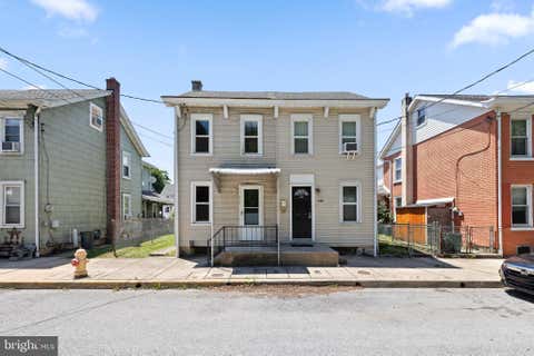Townhouse For Sale - 218 Cinder Street<br/> BIRDSBORO, PA 19508