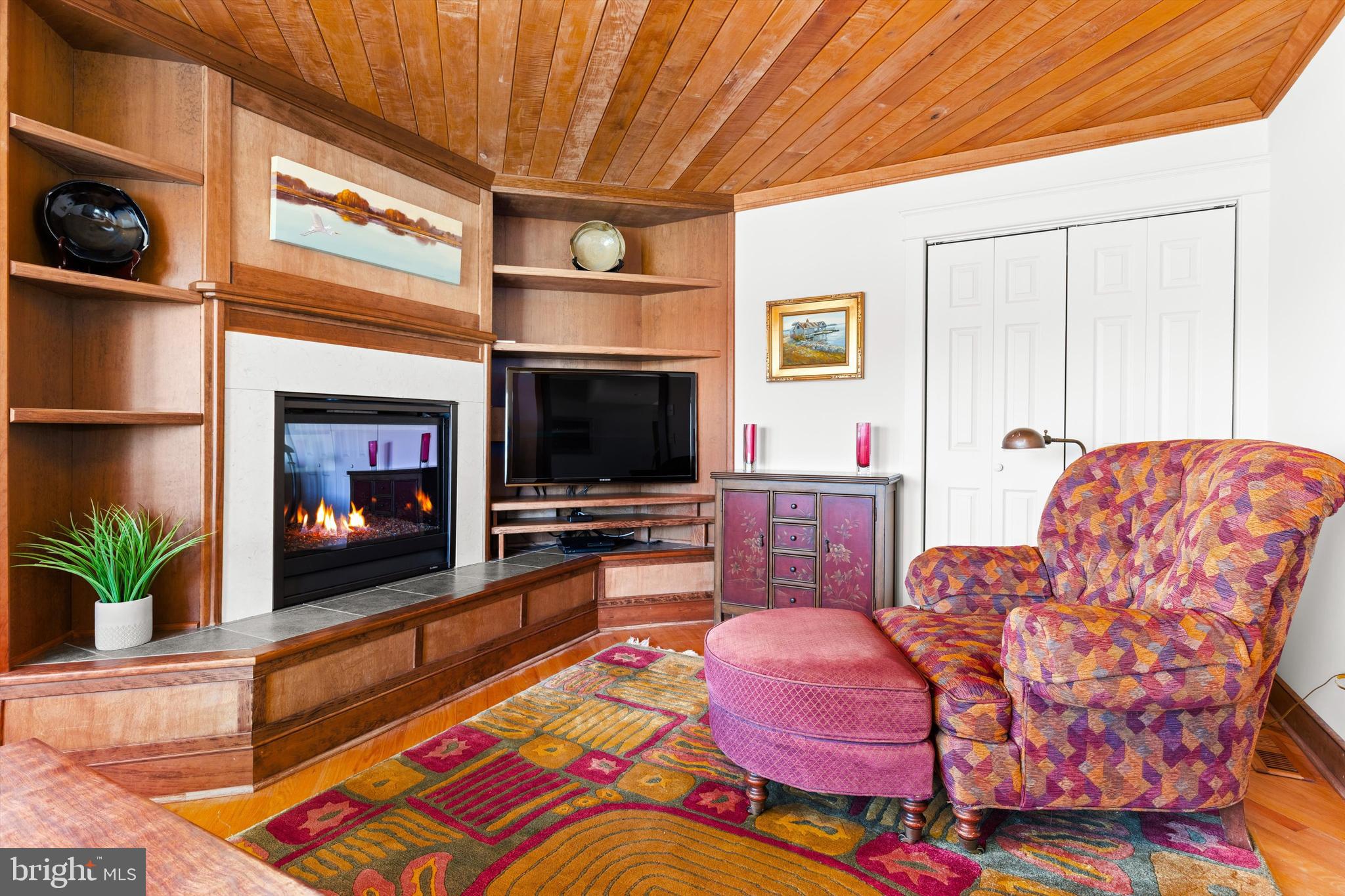 SOUTH POINT FARMS - Residential