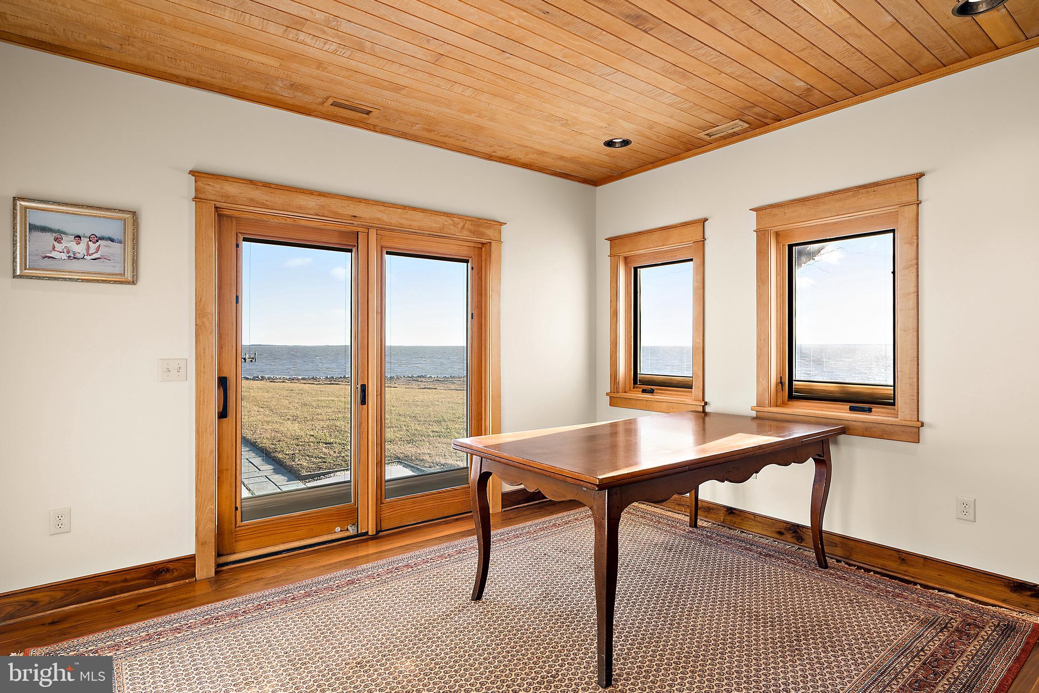 SOUTH POINT FARMS - Residential