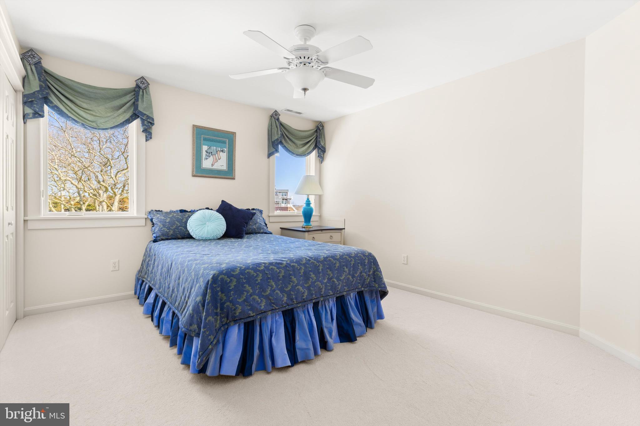 SOUTH POINT FARMS - Residential