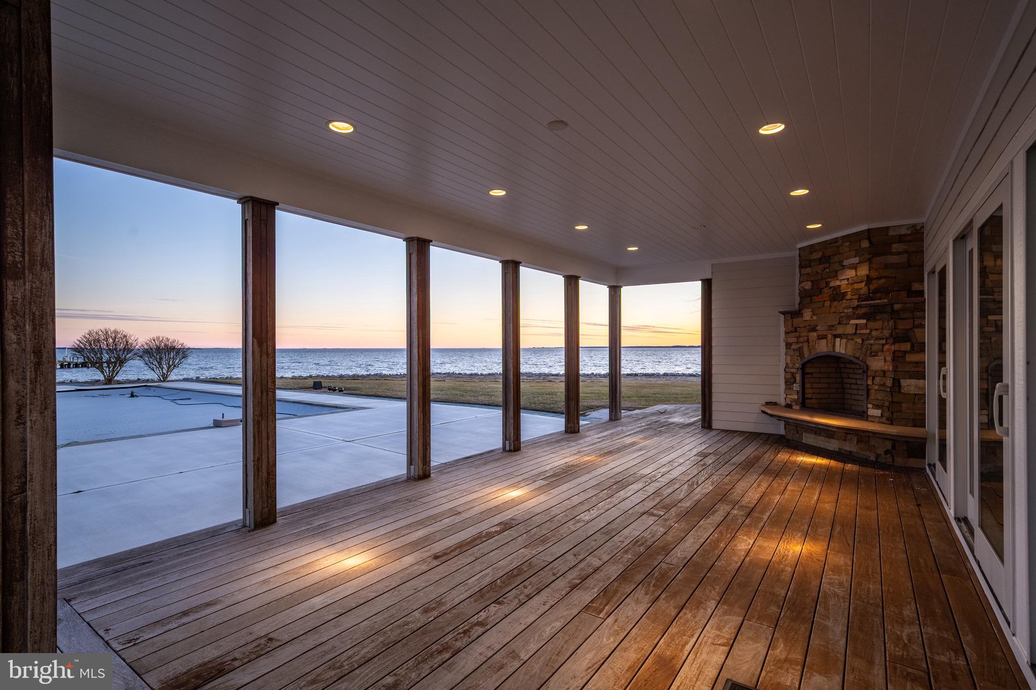 SOUTH POINT FARMS - Residential