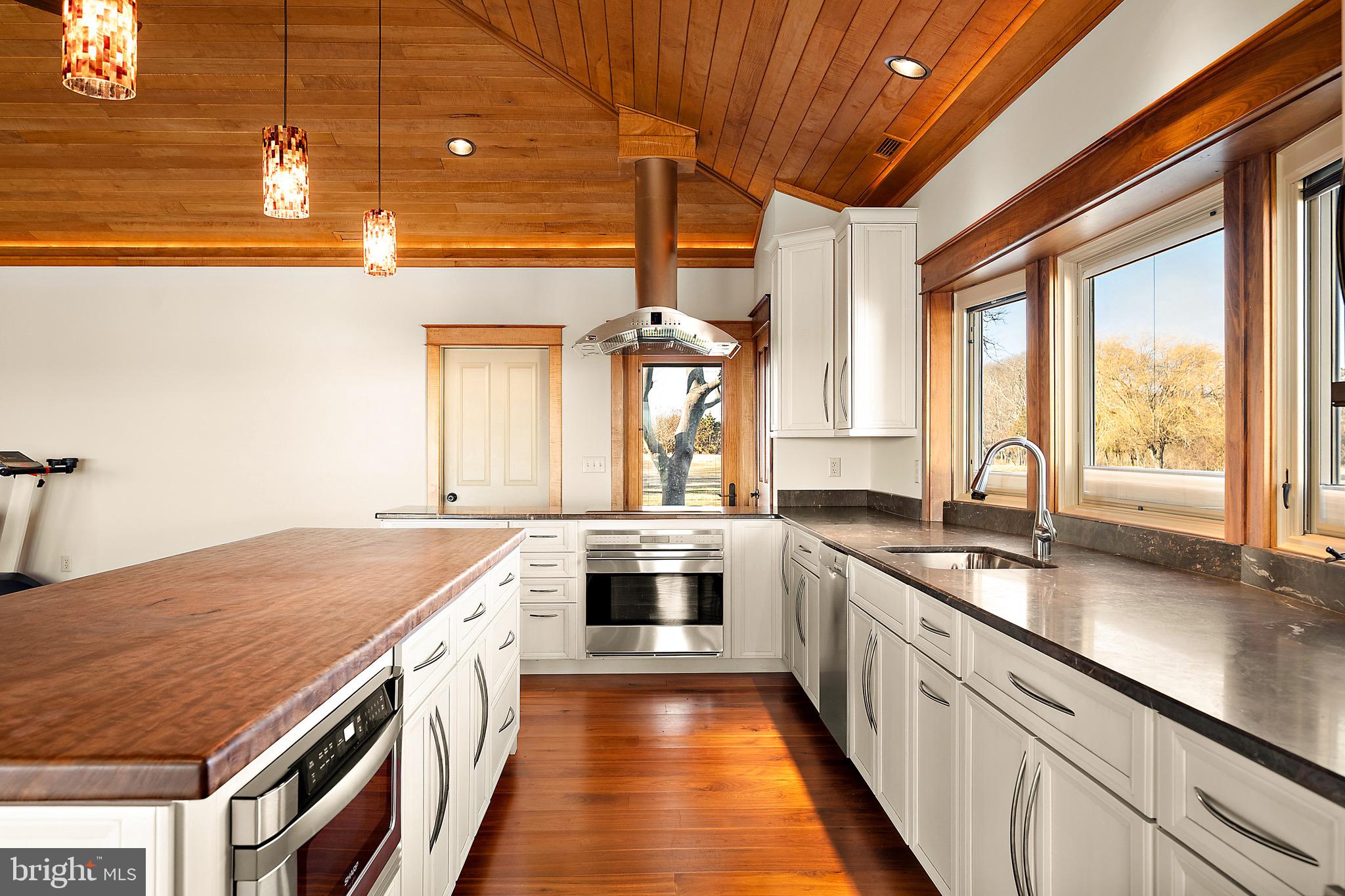 SOUTH POINT FARMS - Residential