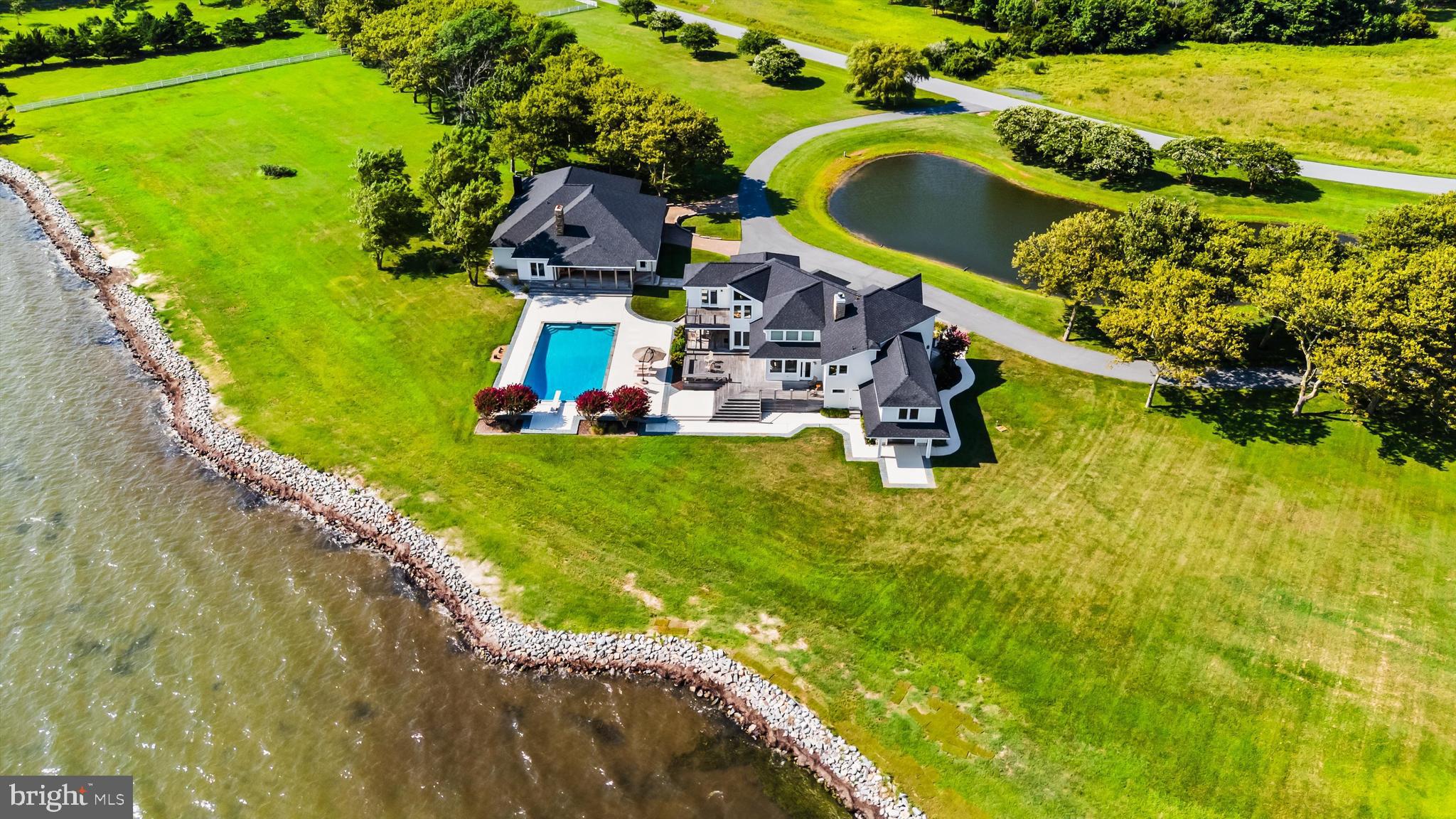 SOUTH POINT FARMS - Residential