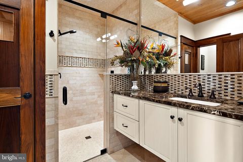 listing image 125