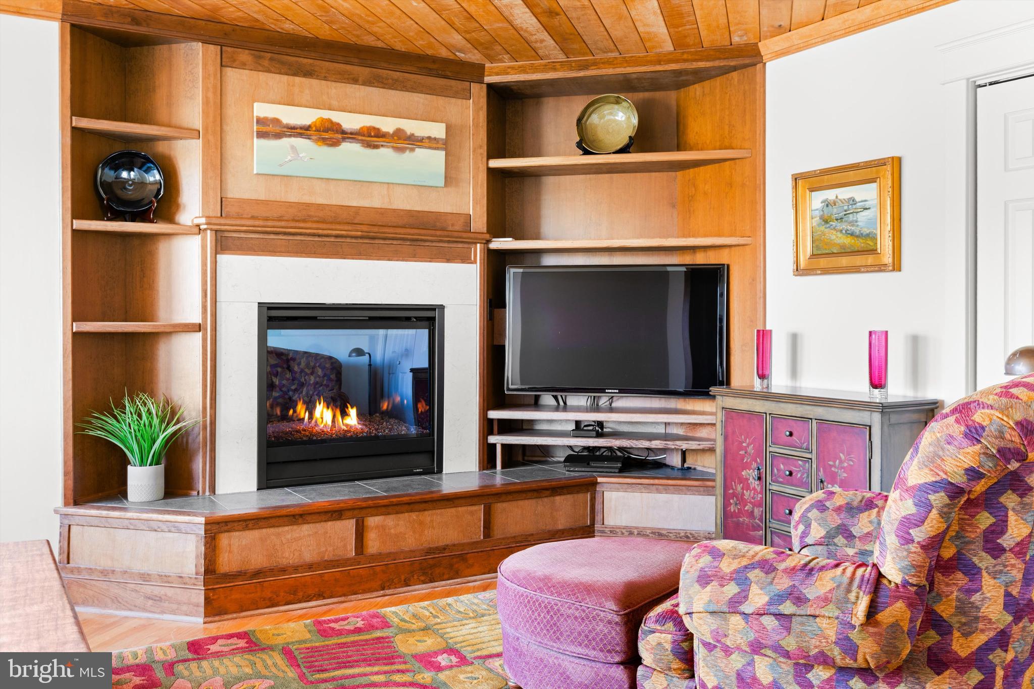 SOUTH POINT FARMS - Residential