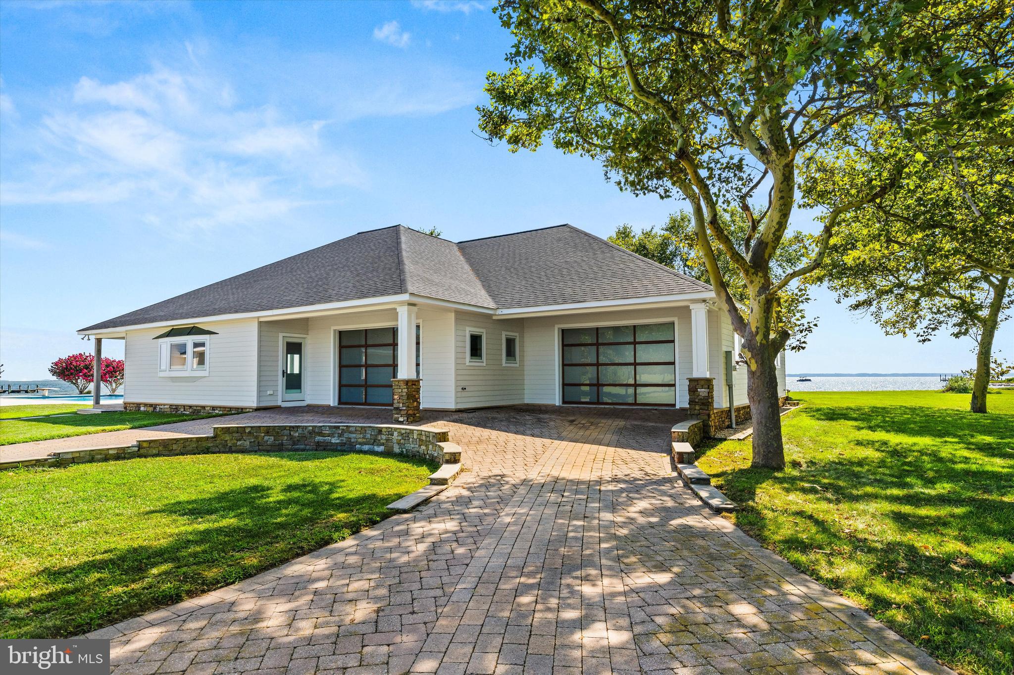 SOUTH POINT FARMS - Residential