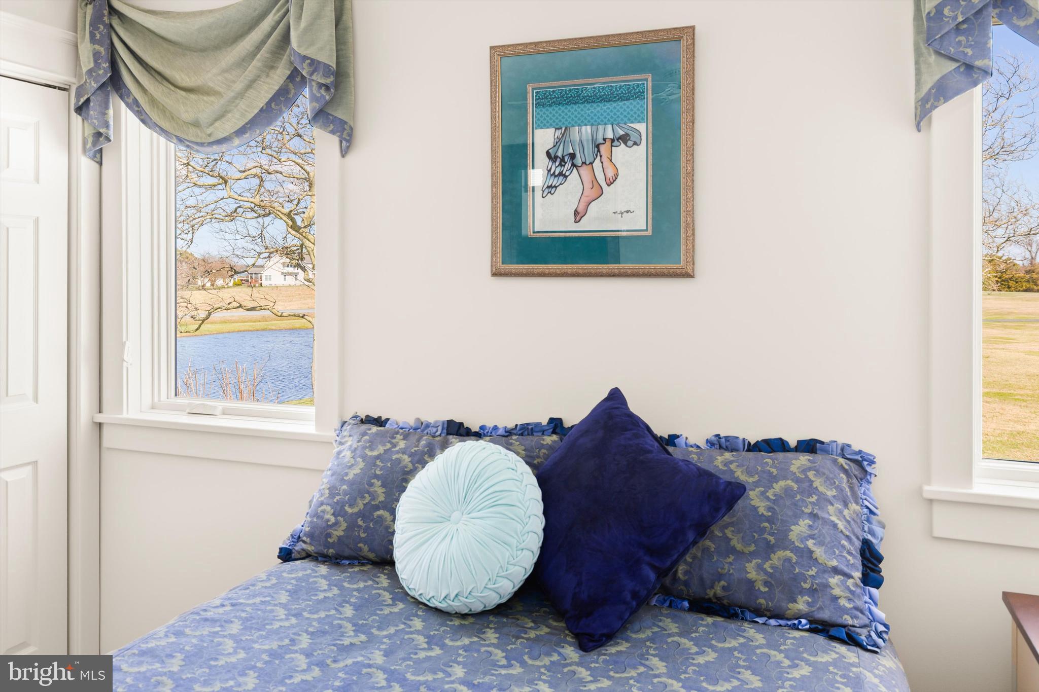 SOUTH POINT FARMS - Residential