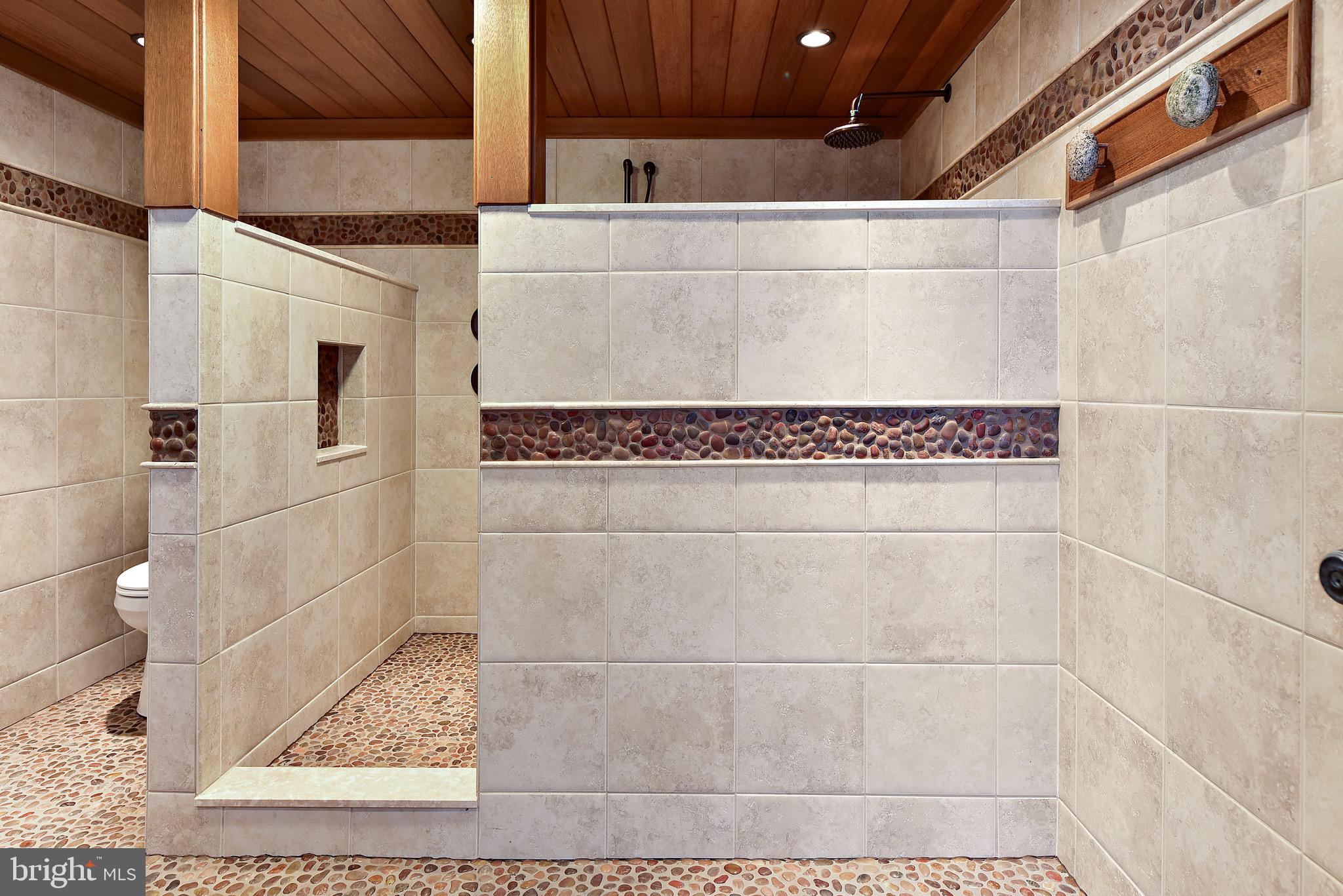 SOUTH POINT FARMS - Residential