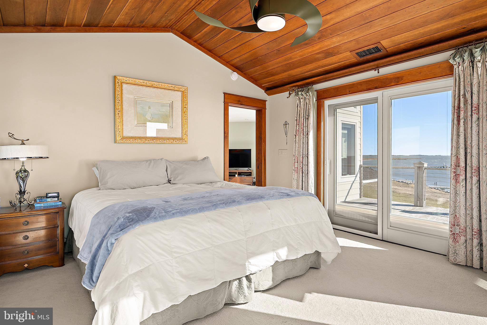 SOUTH POINT FARMS - Residential