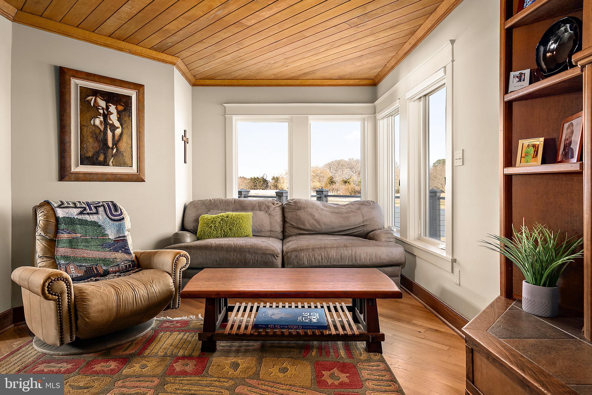 SOUTH POINT FARMS - Residential