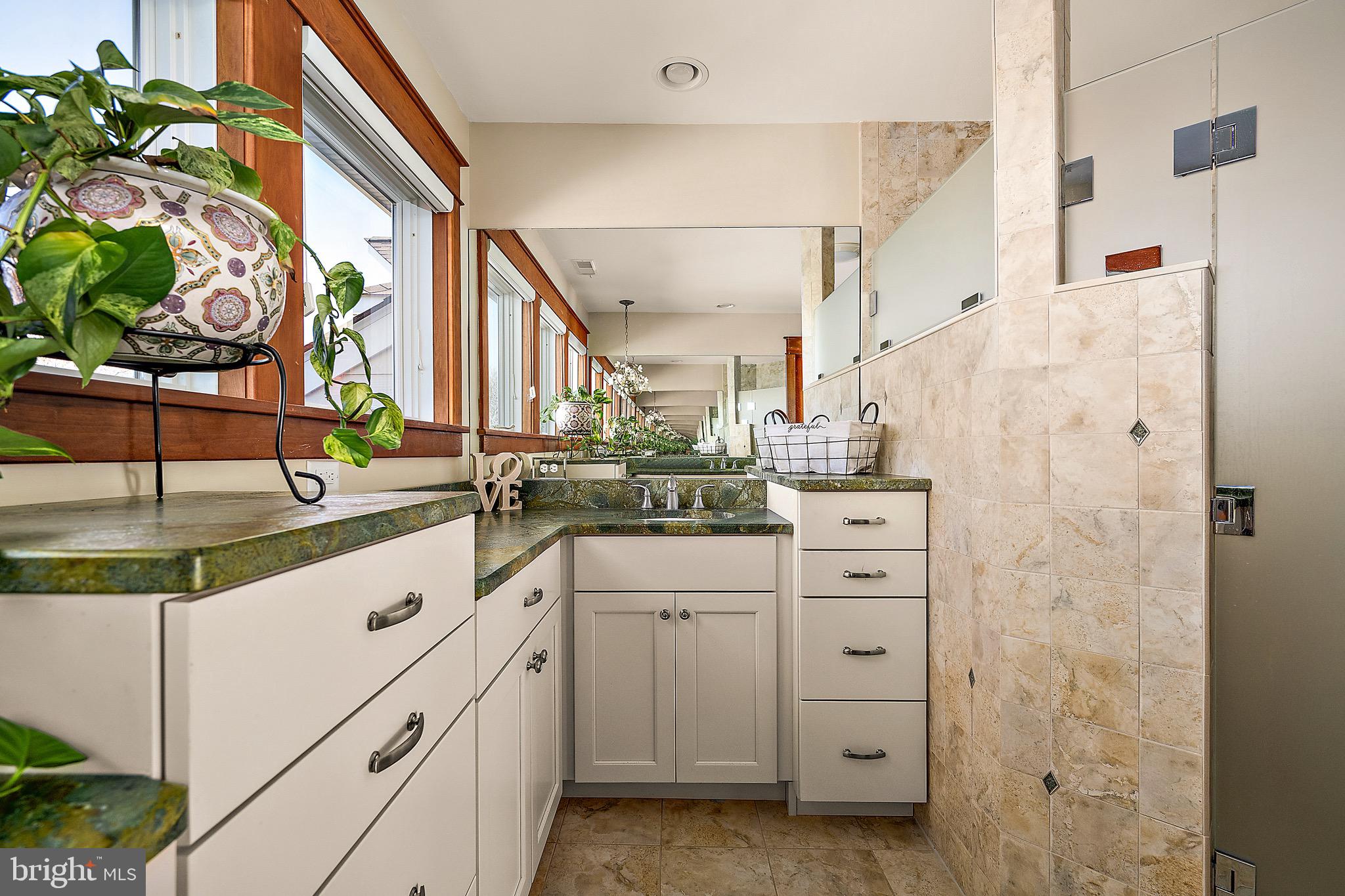 SOUTH POINT FARMS - Residential