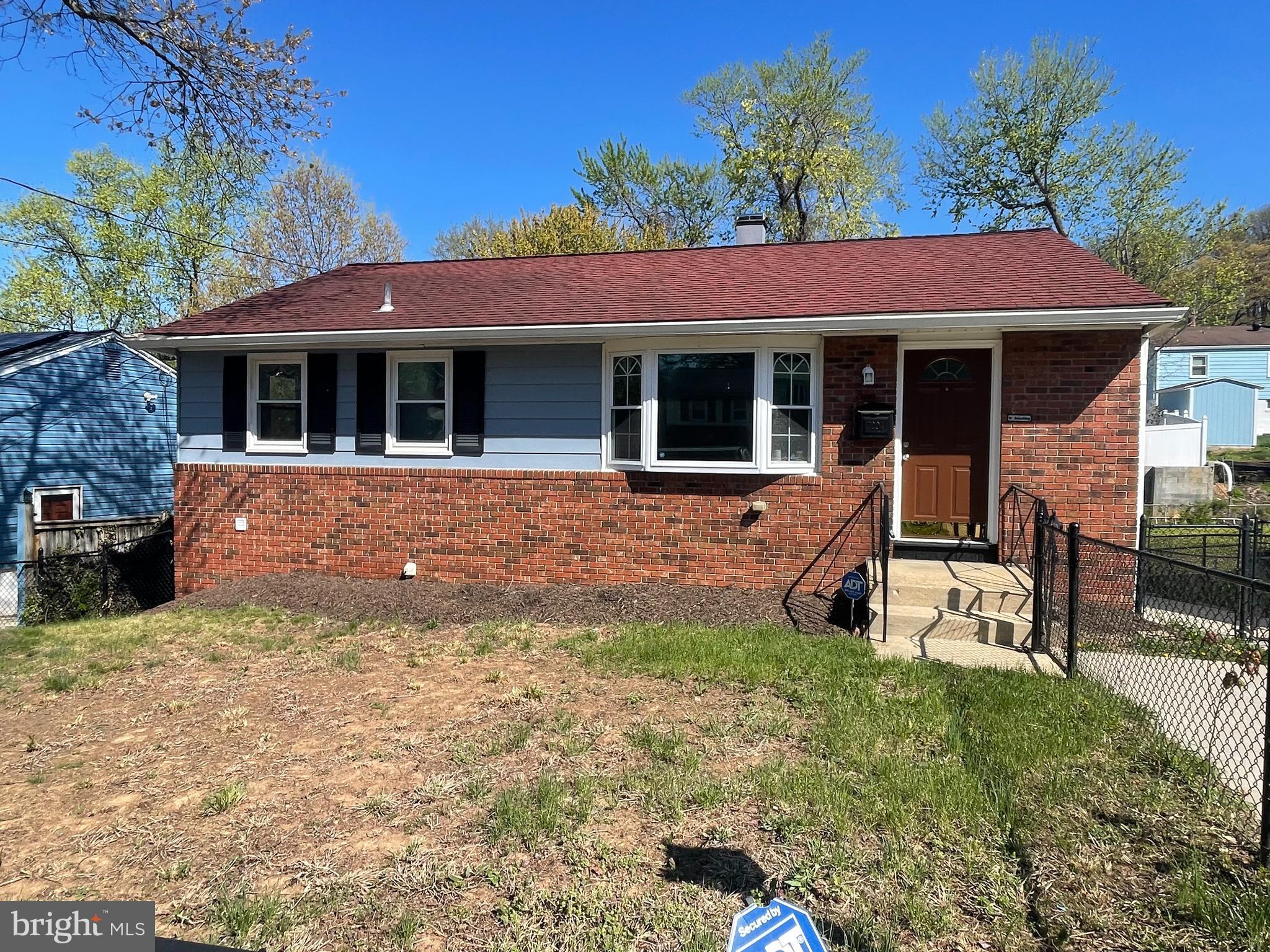 LANHAM WOODS - Residential