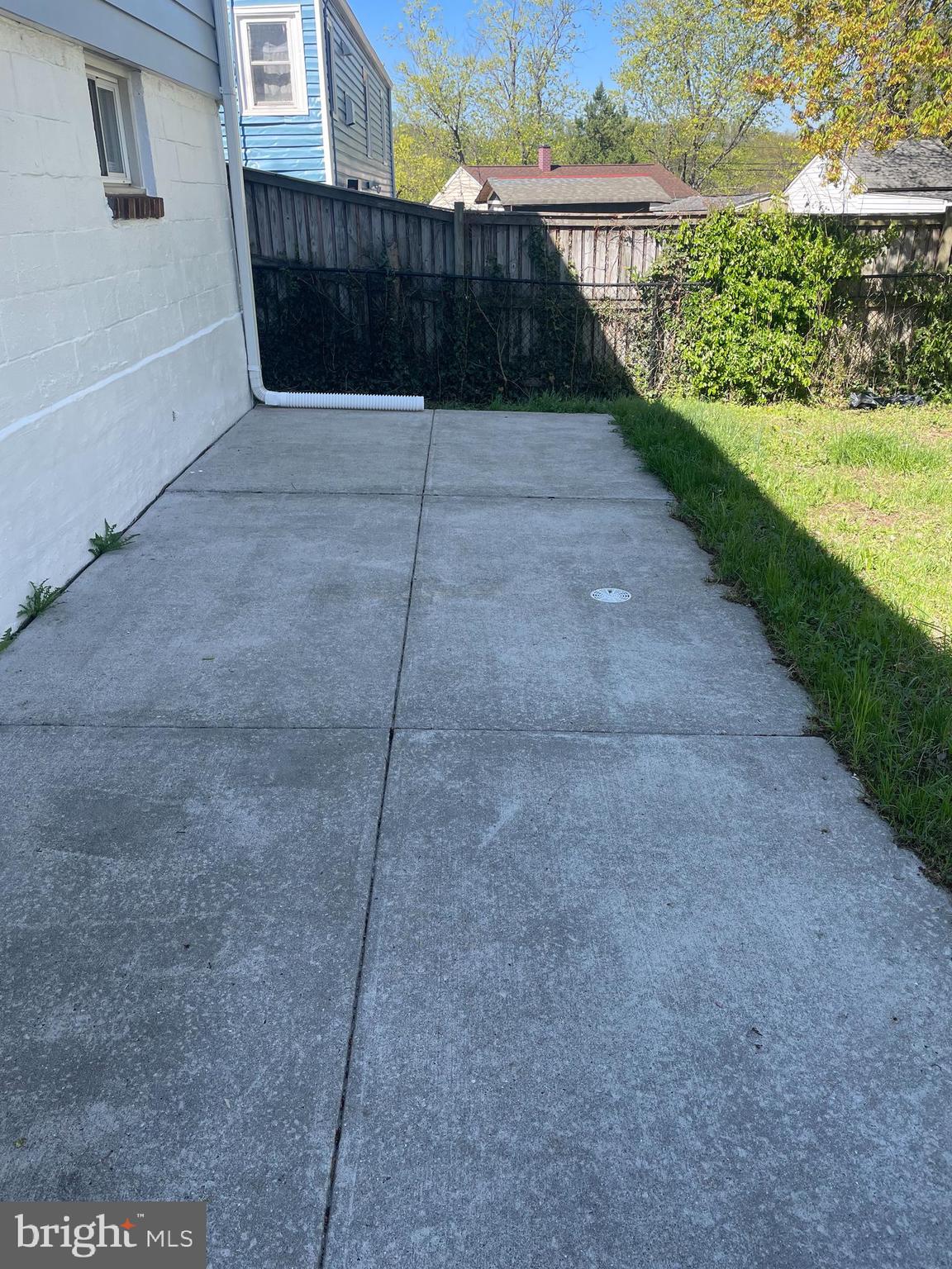 LANHAM WOODS - Residential