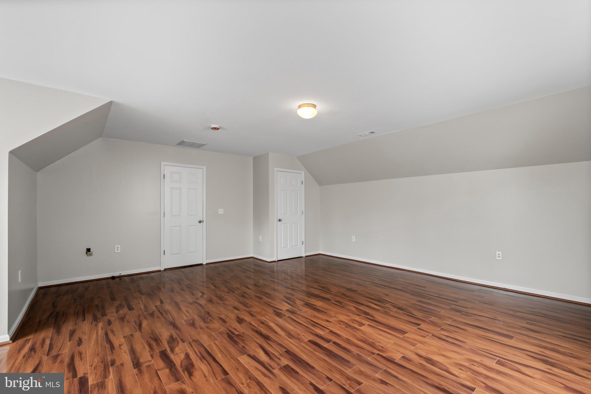 MALLARD RUN - Residential