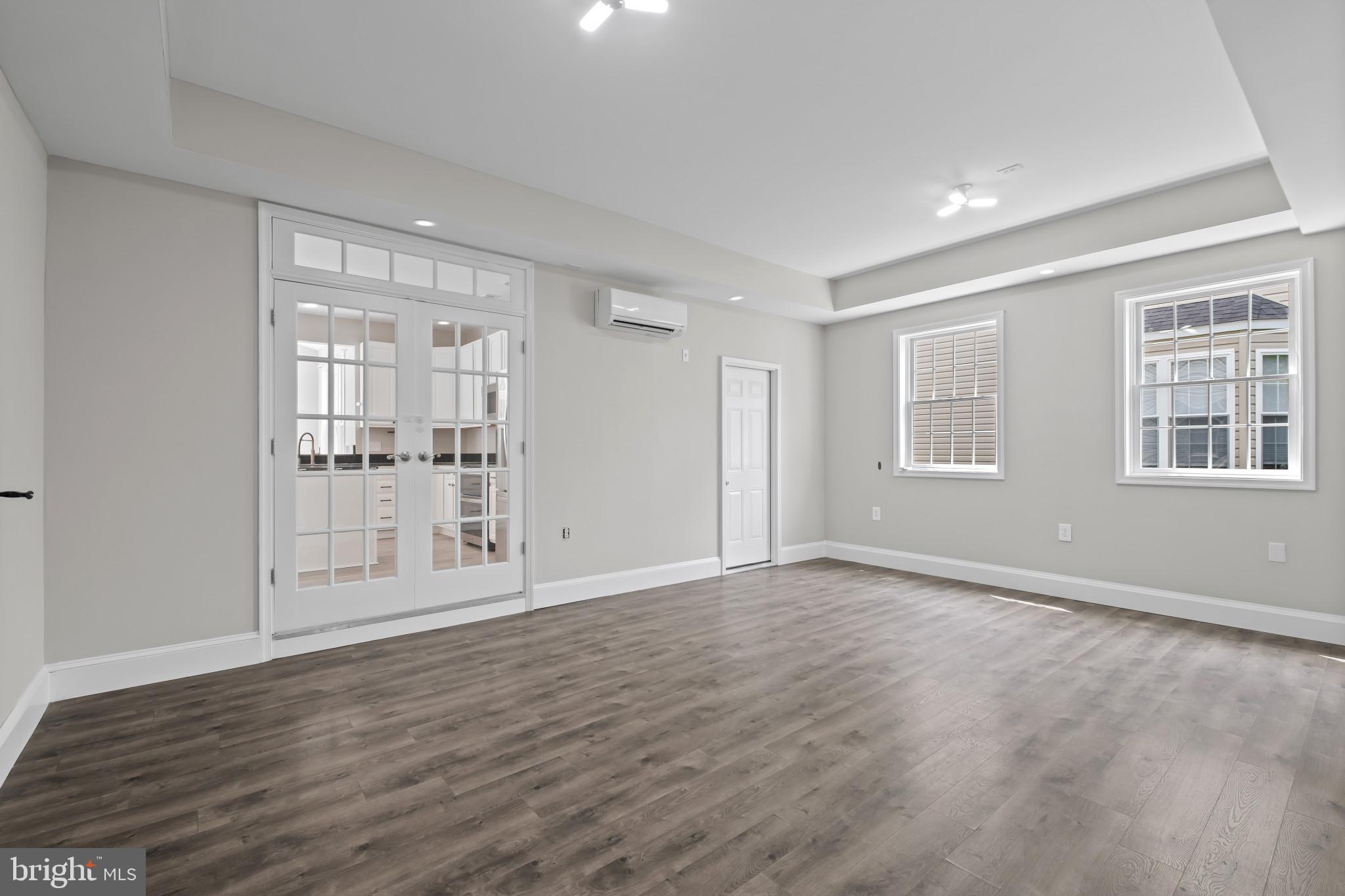 MALLARD RUN - Residential