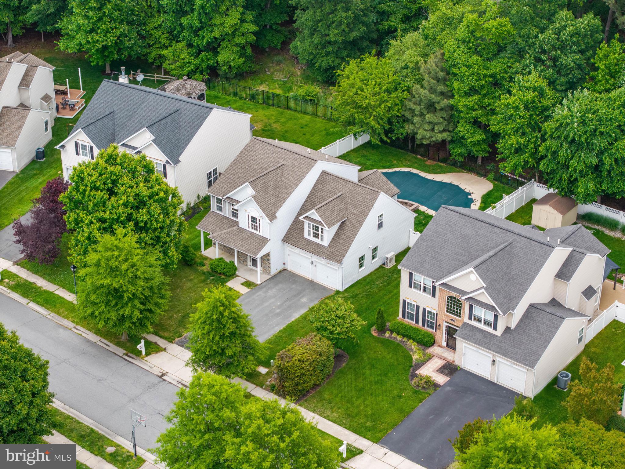MALLARD RUN - Residential