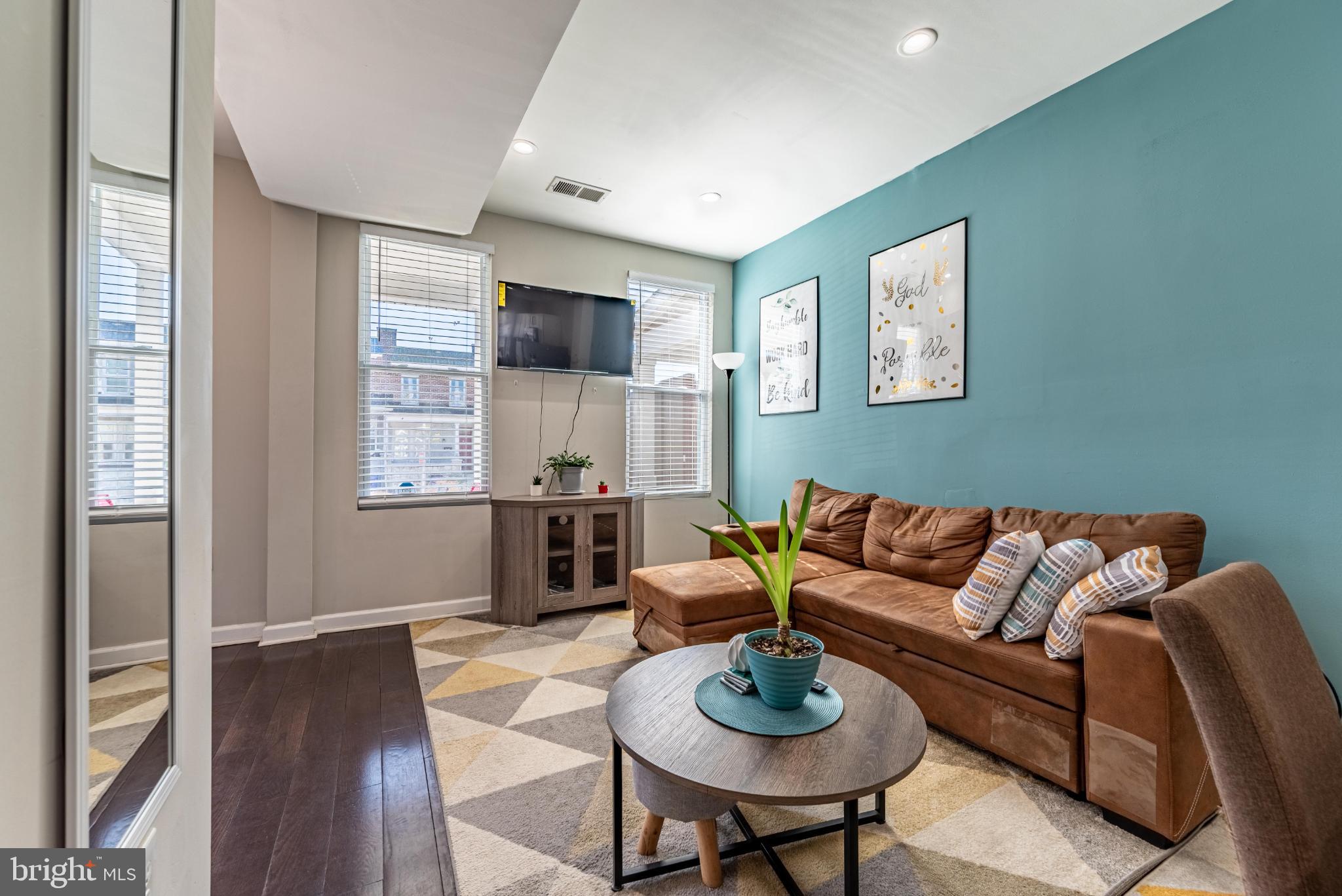 WOODBOURNE HEIGHTS - Residential