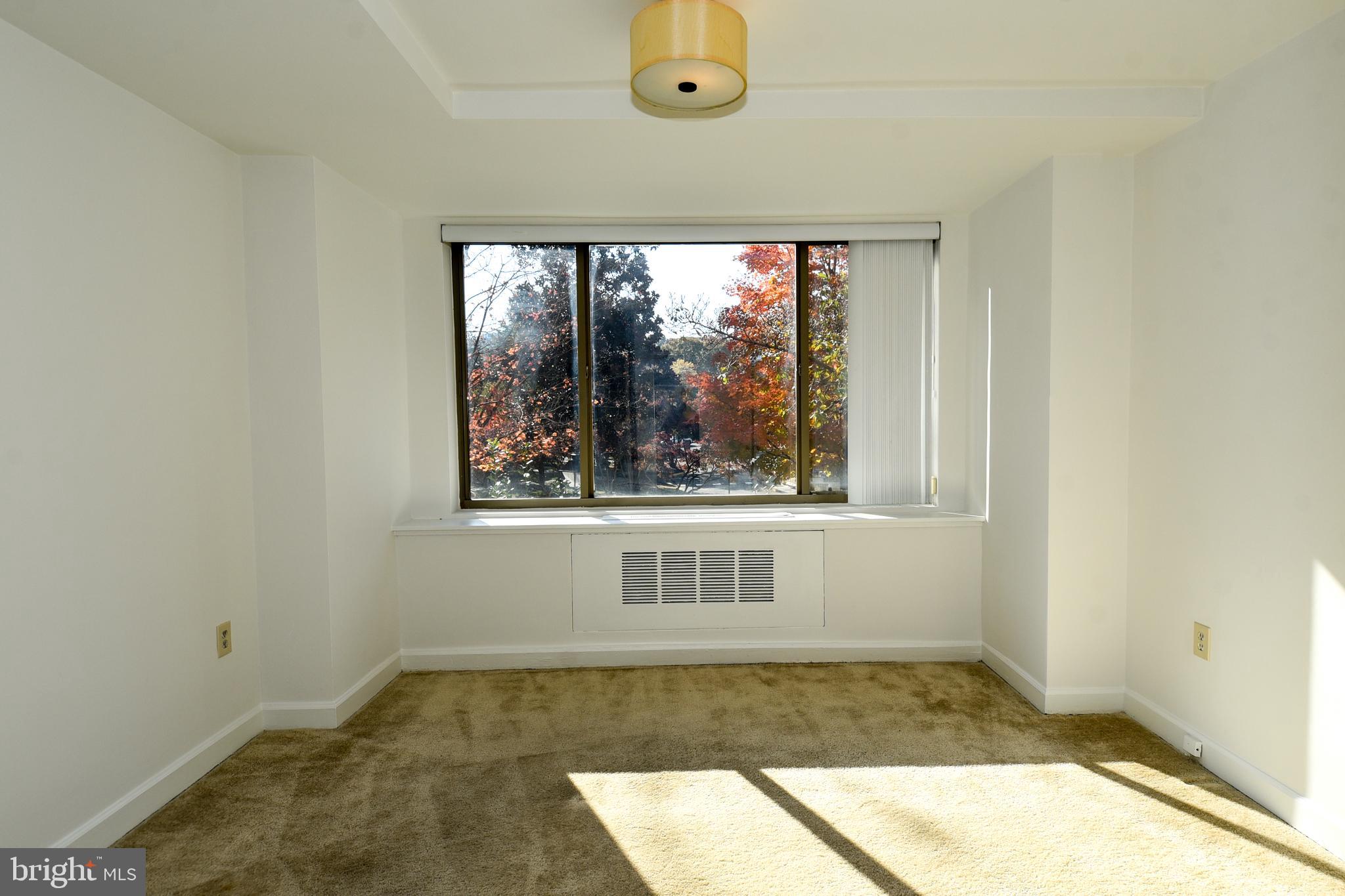 RIVER PLACE NORTH - Residential