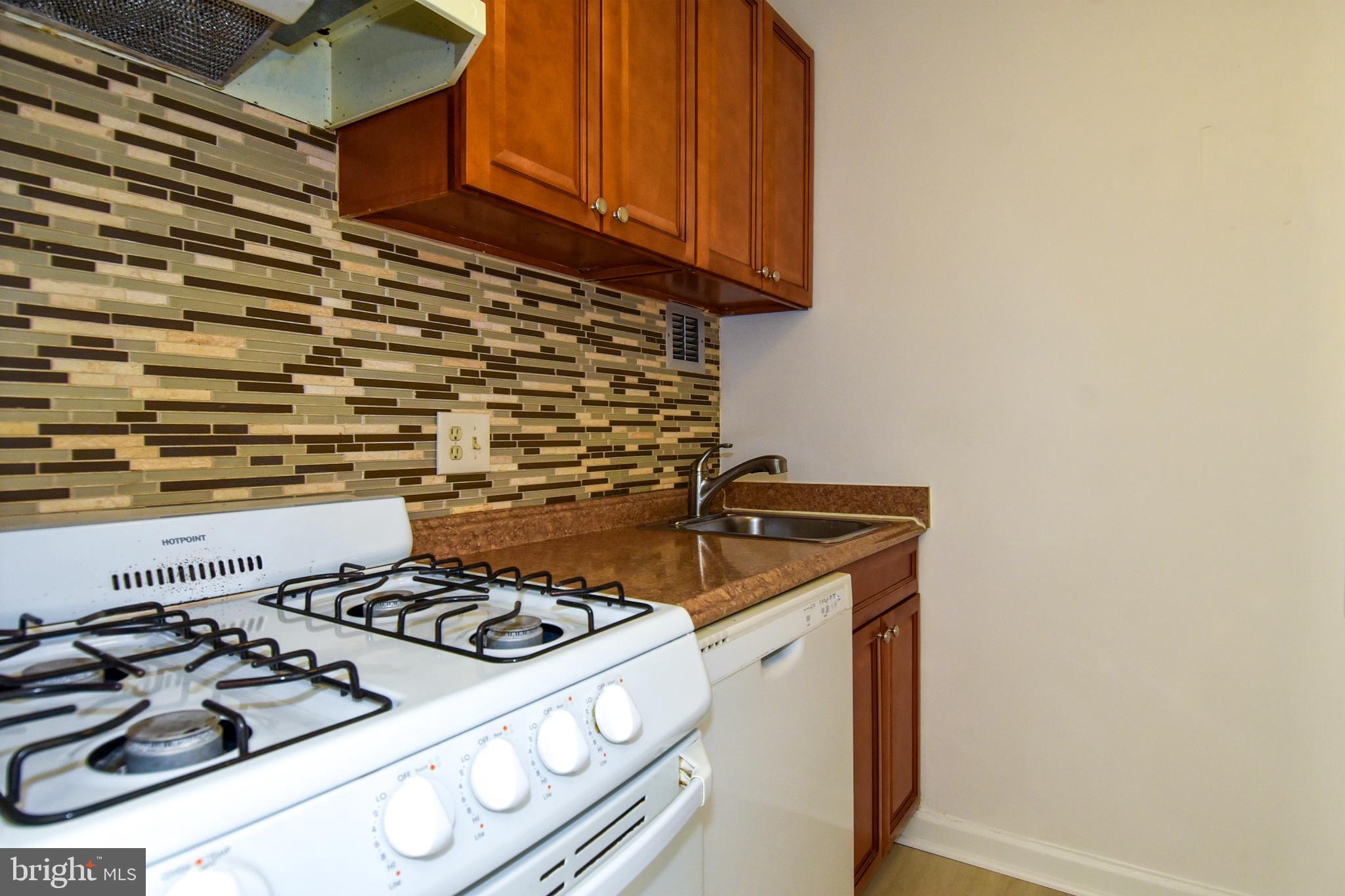 RIVER PLACE NORTH - Residential