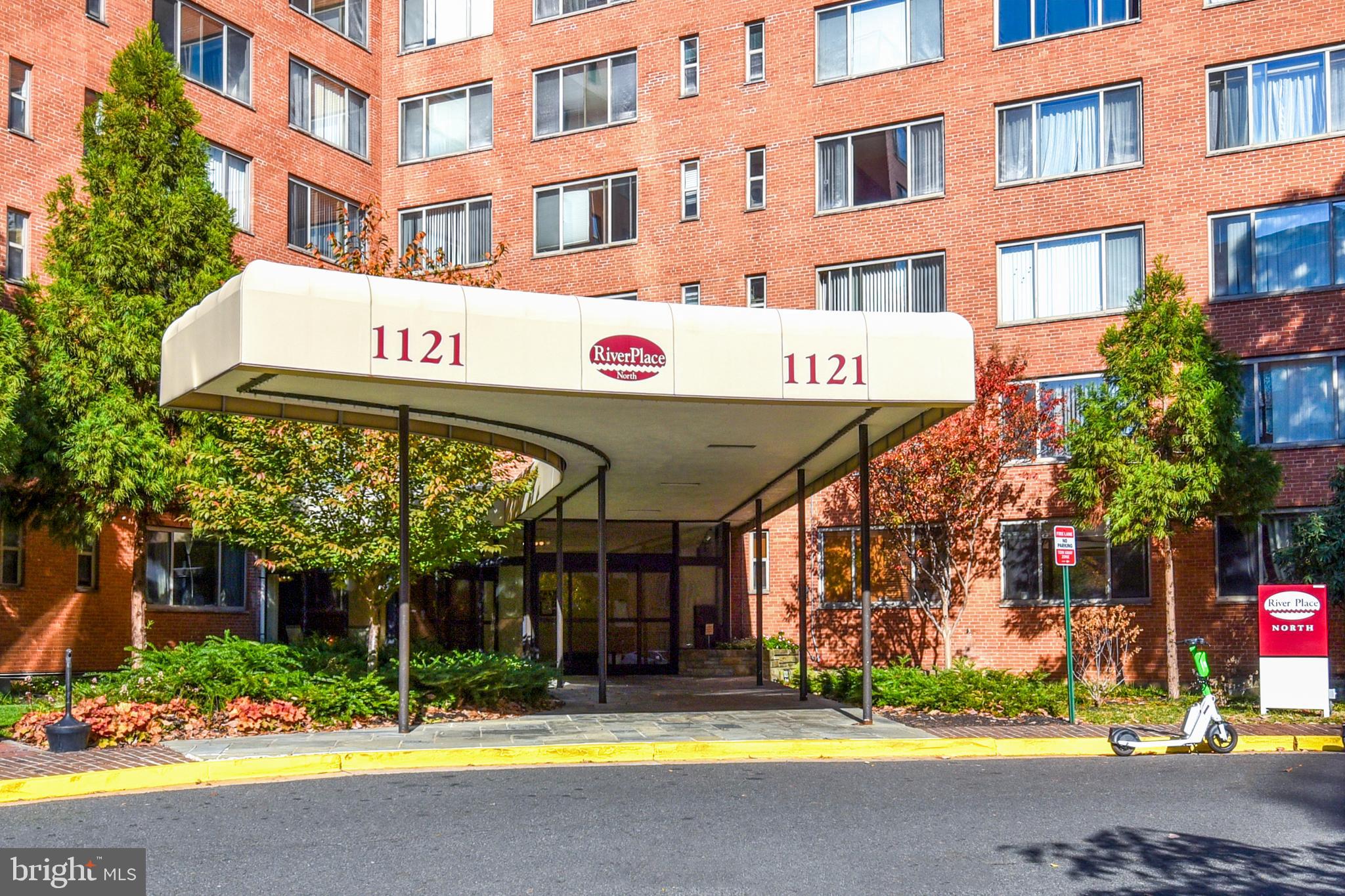 RIVER PLACE NORTH - Residential