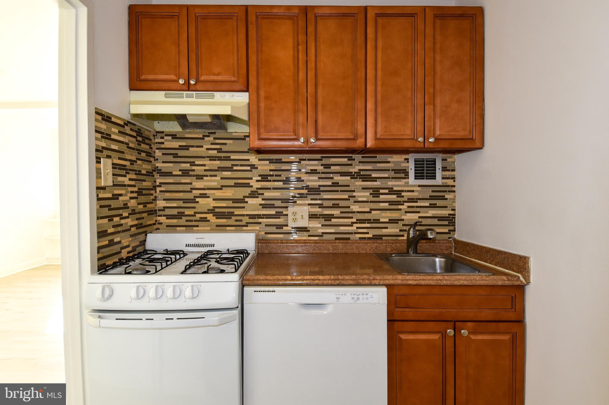 RIVER PLACE NORTH - Residential