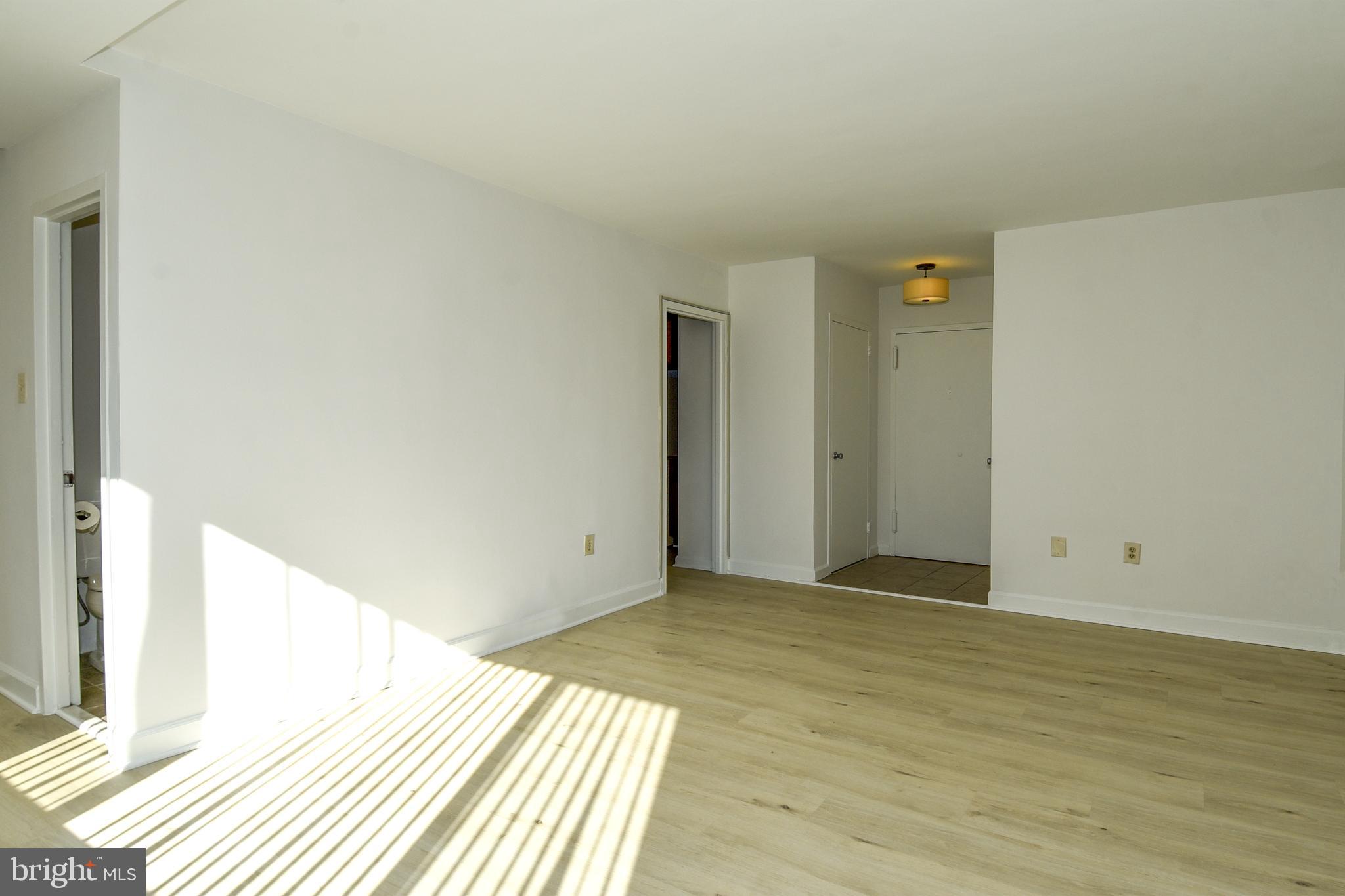 RIVER PLACE NORTH - Residential