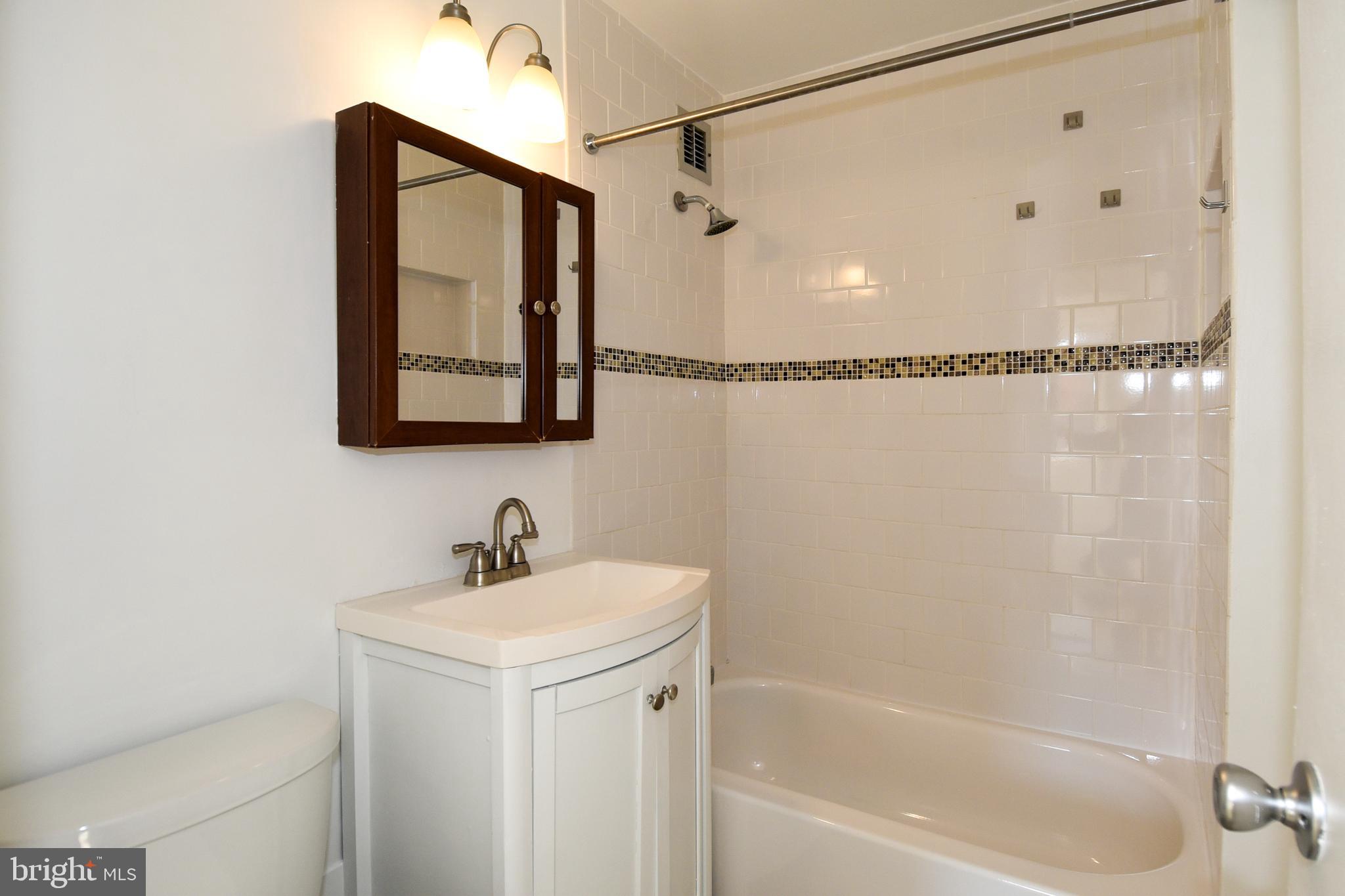 RIVER PLACE NORTH - Residential