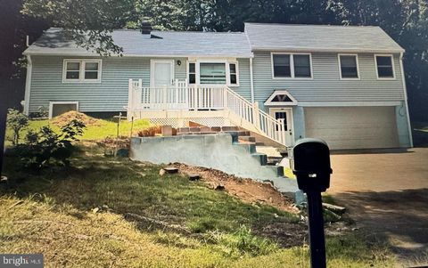 Photo of 12704 Purcell Road, MANASSAS, VA 20112 (MLS # VAPW2106804) Photo of 12704 Purcell Road, MANASSAS, VA 20112 (MLS # VAPW2106804)