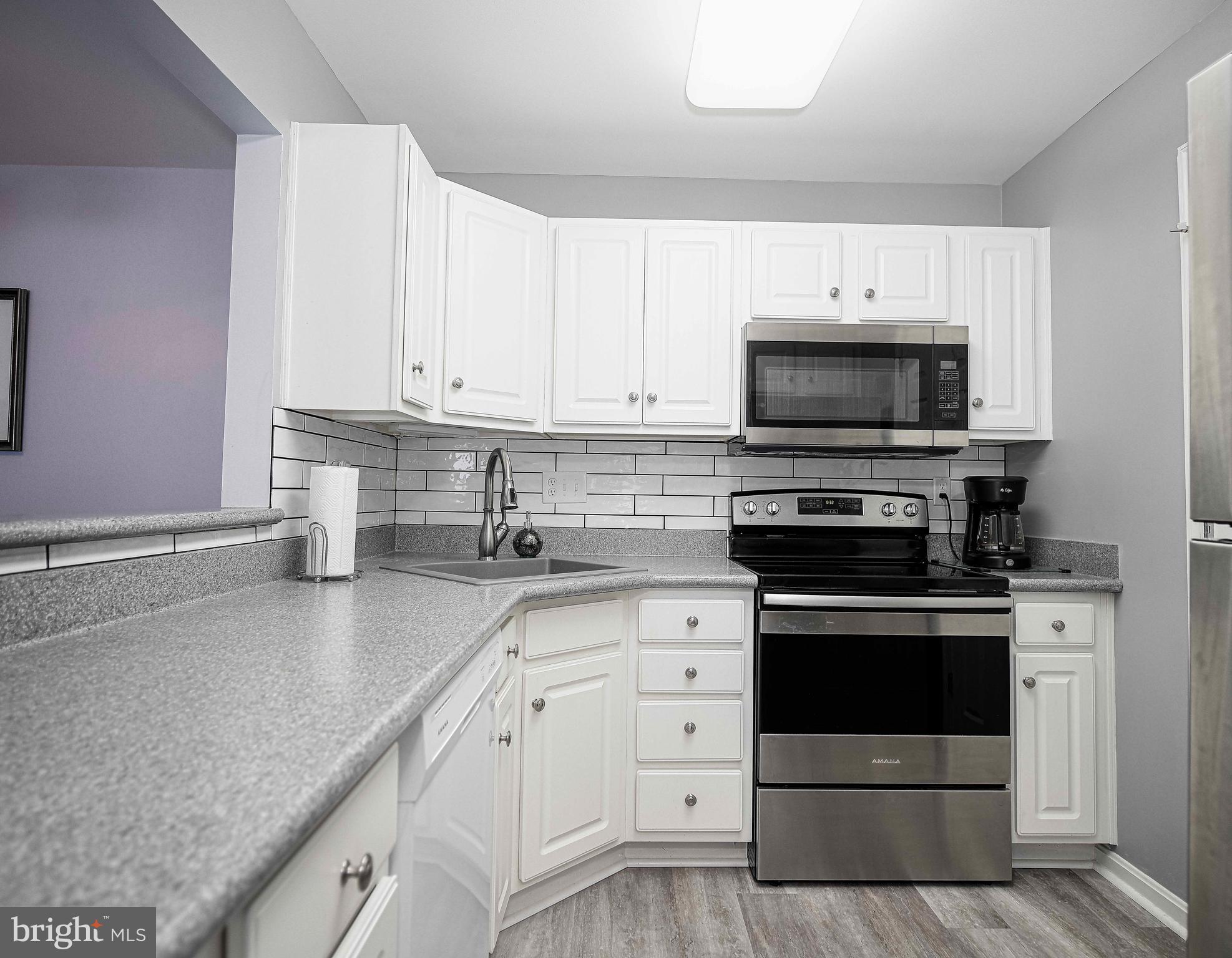 WINIFRED MANOR - Residential