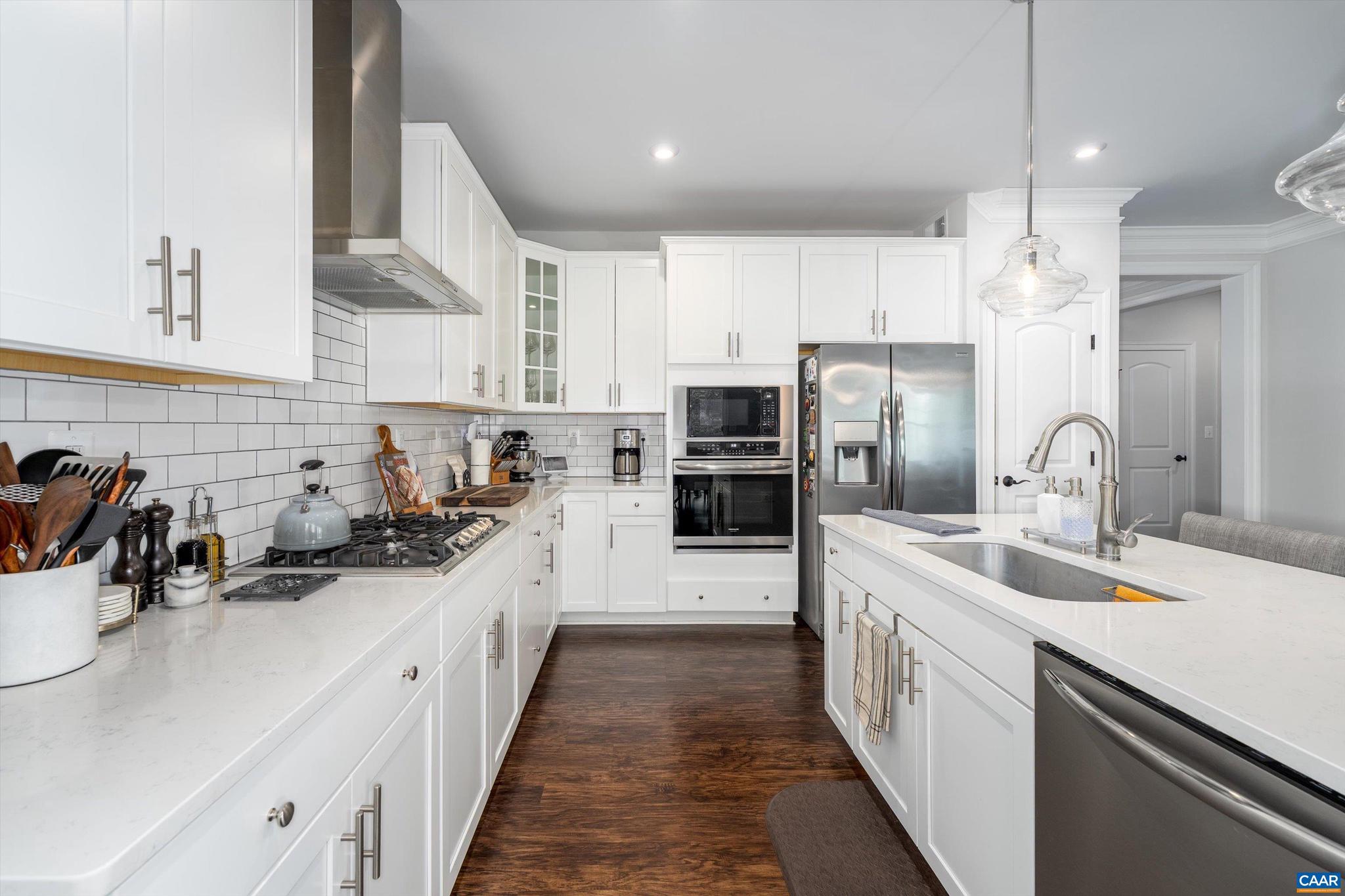 SPRING CREEK - Residential