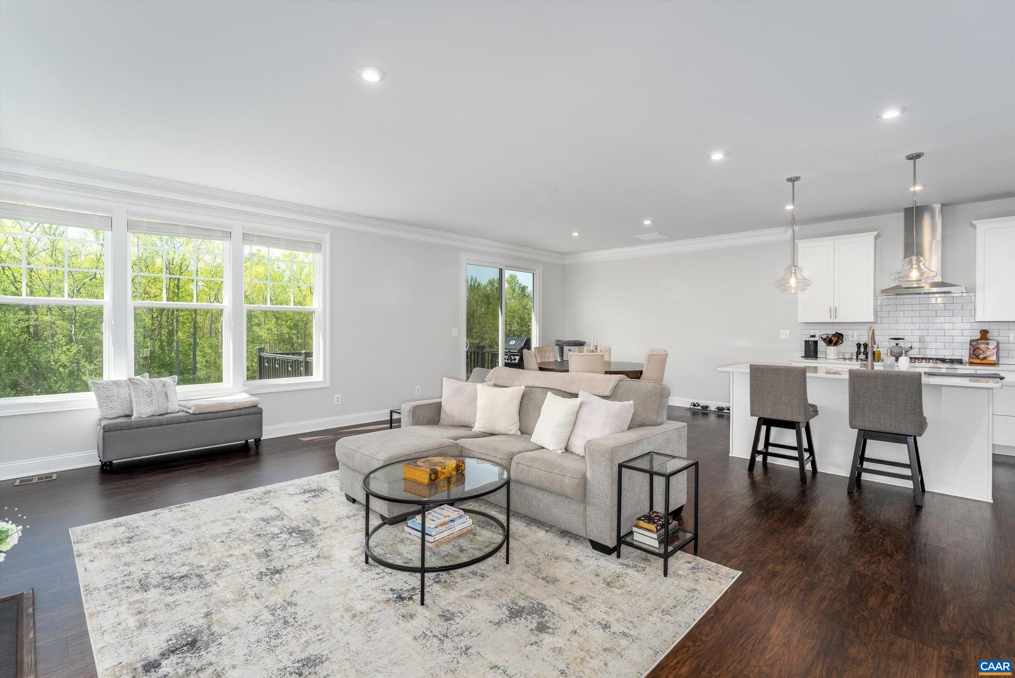 SPRING CREEK - Residential