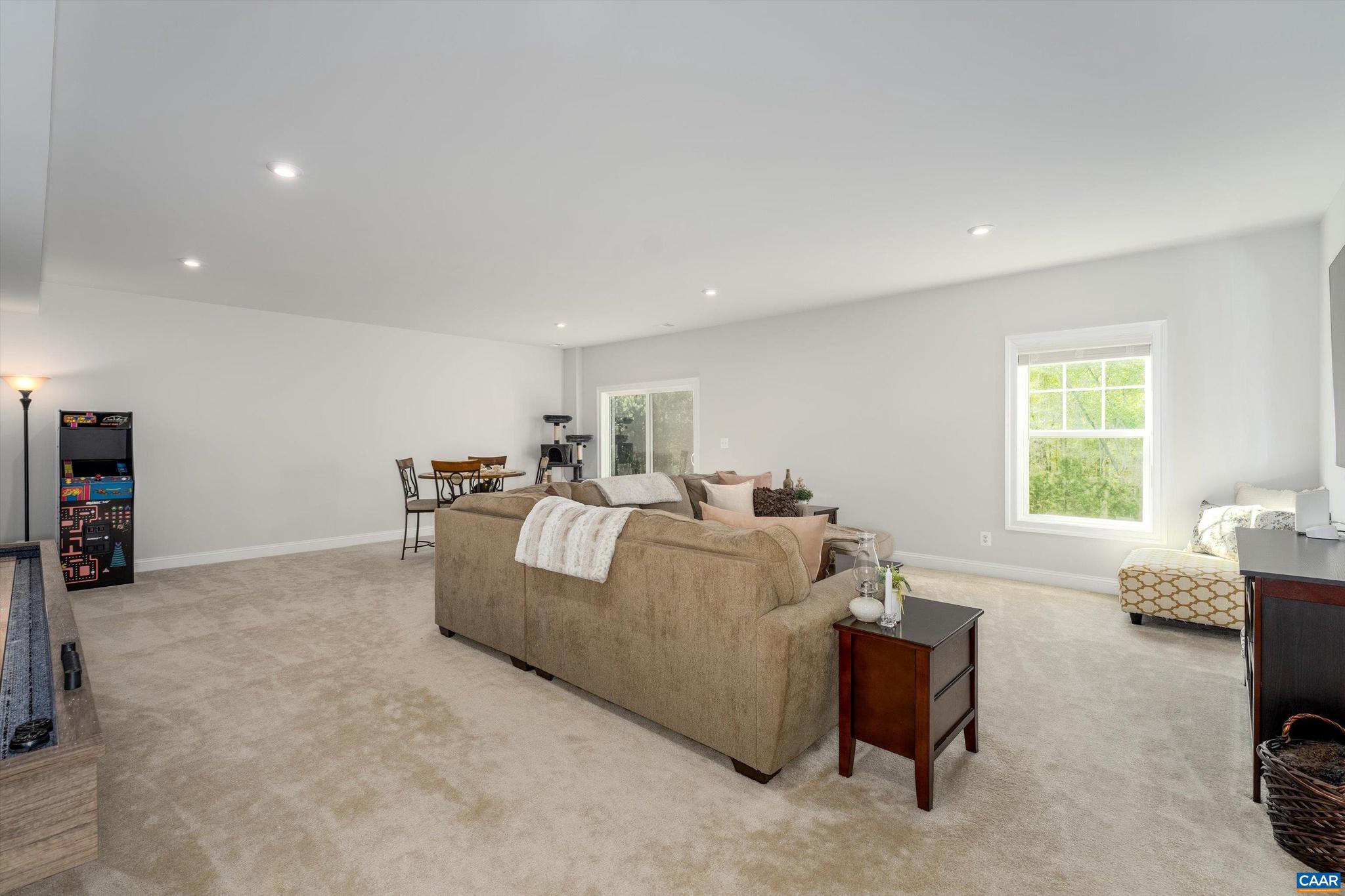 SPRING CREEK - Residential