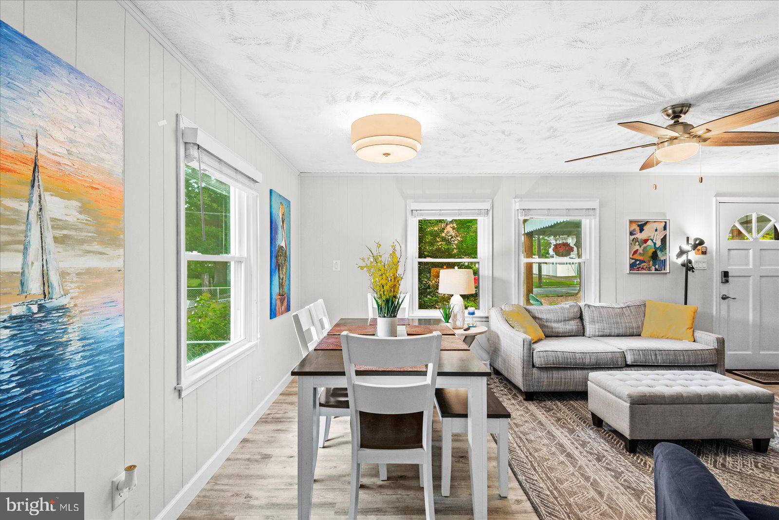 COLONIAL BEACH - Residential