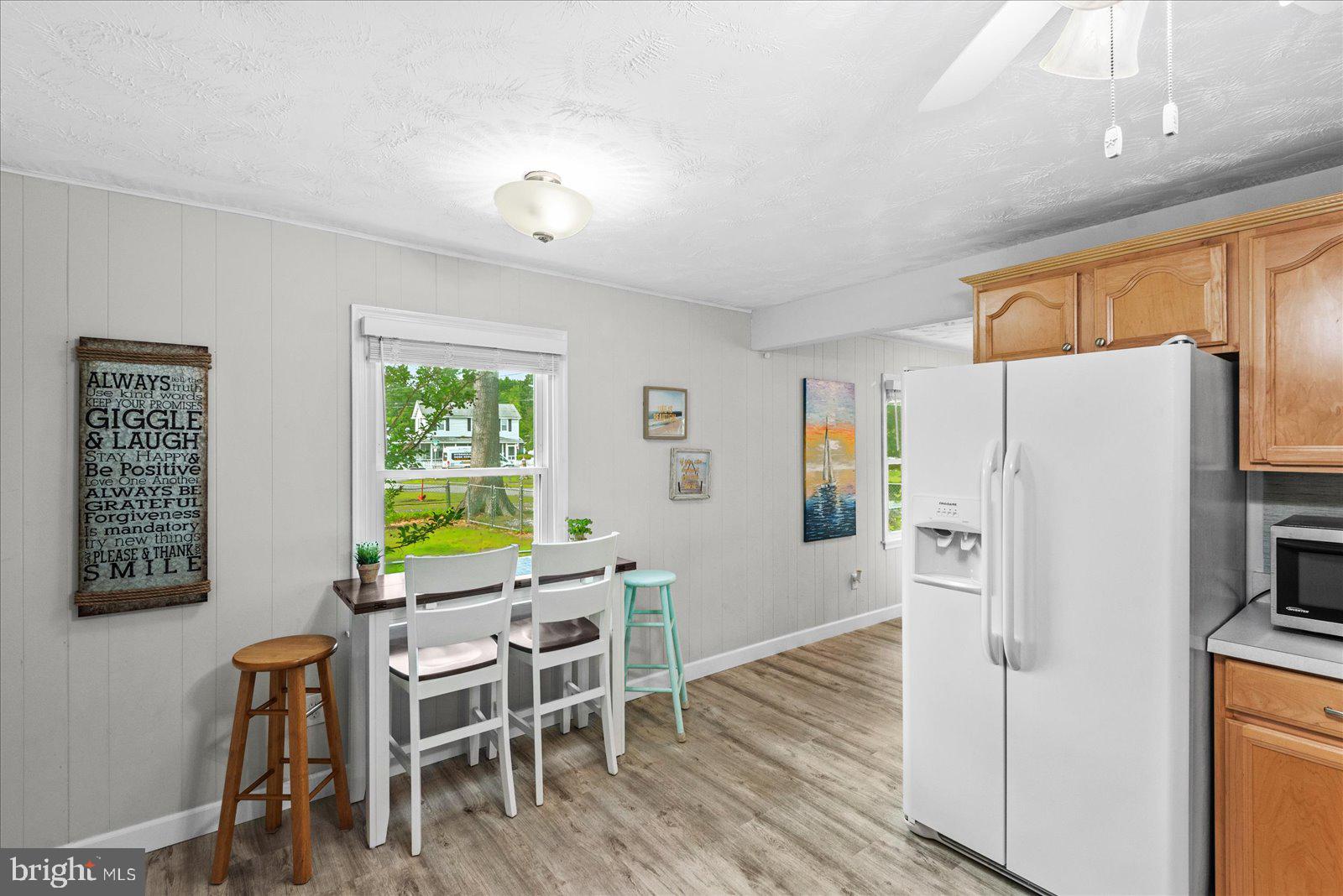 COLONIAL BEACH - Residential