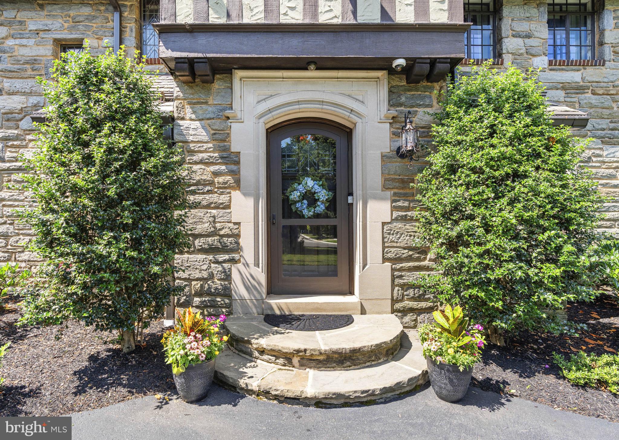 1006 WESTOVER ROAD