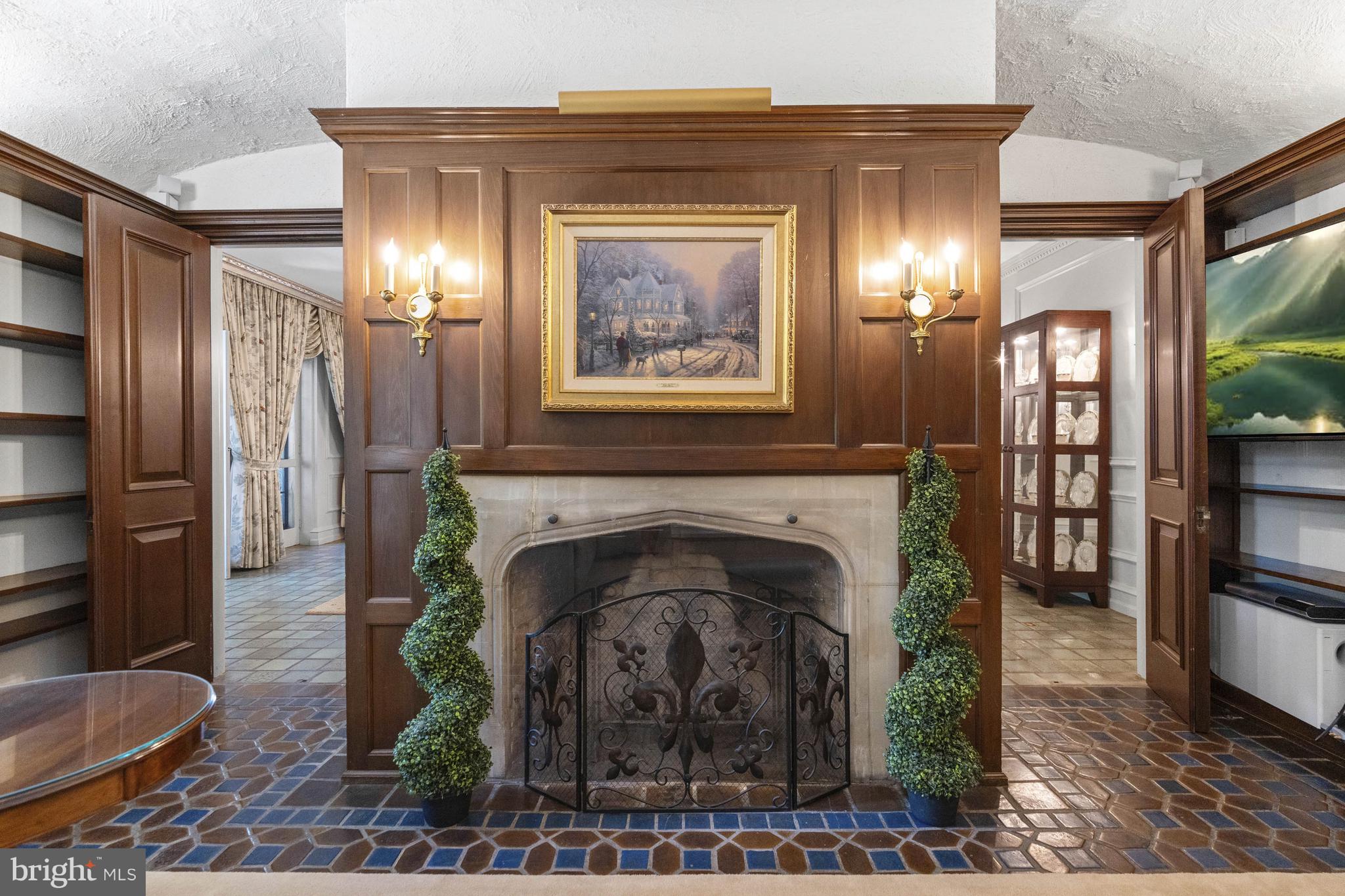 WESTOVER HILLS - Residential