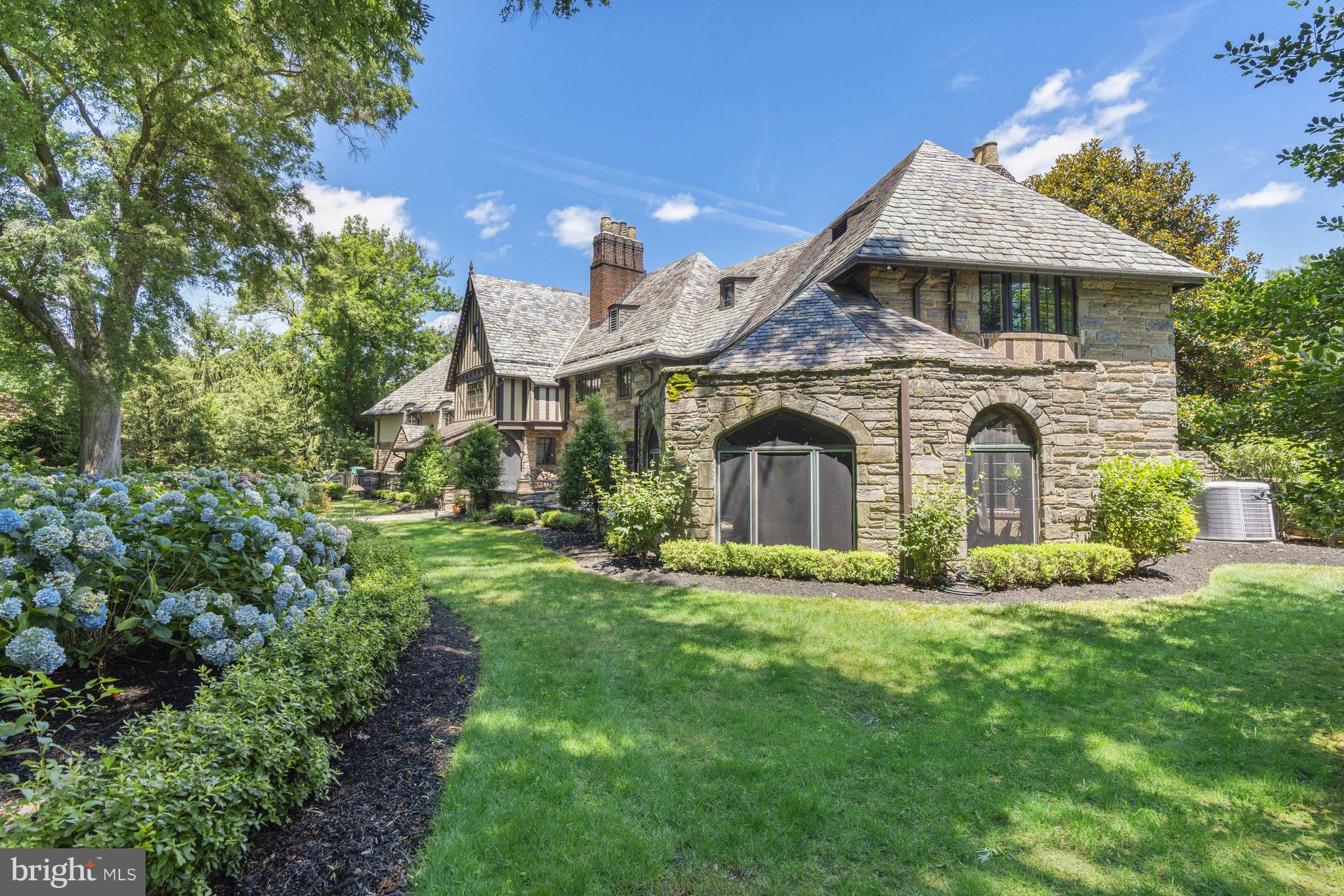 WESTOVER HILLS - Residential