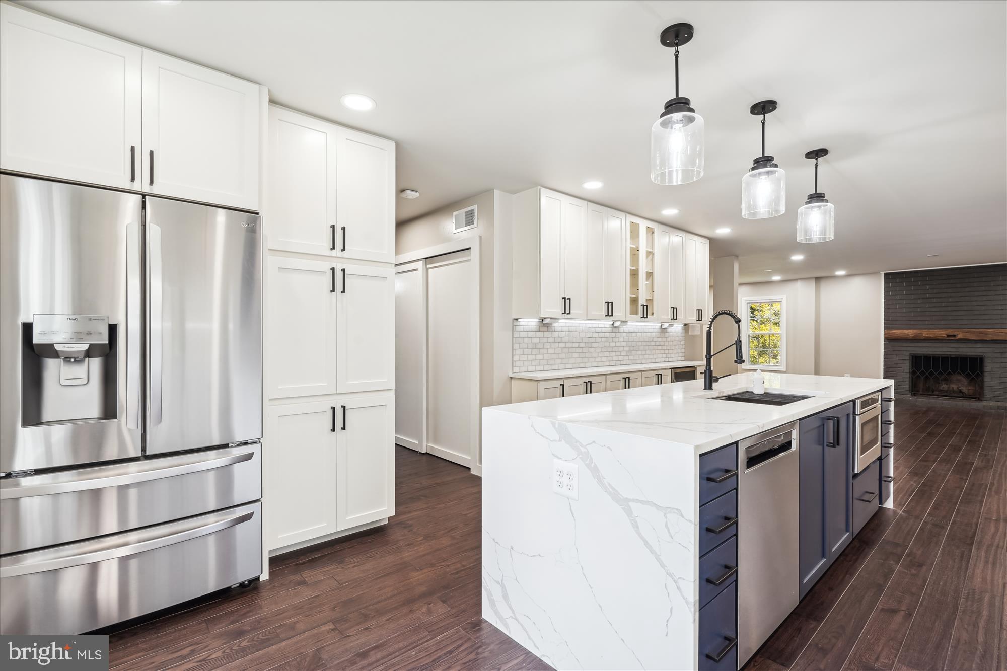 FOX MILL WOODS - Residential Lease