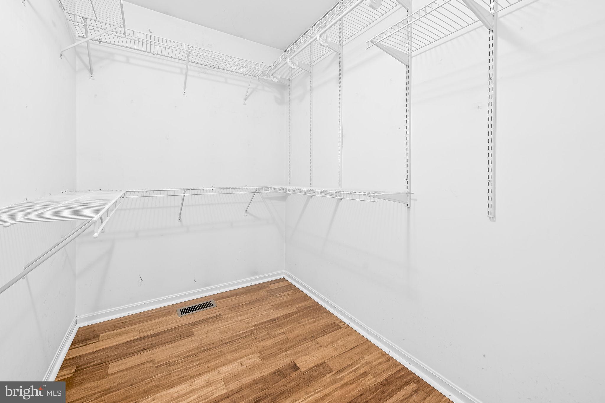 AMYCLAE ESTATES - Residential Lease