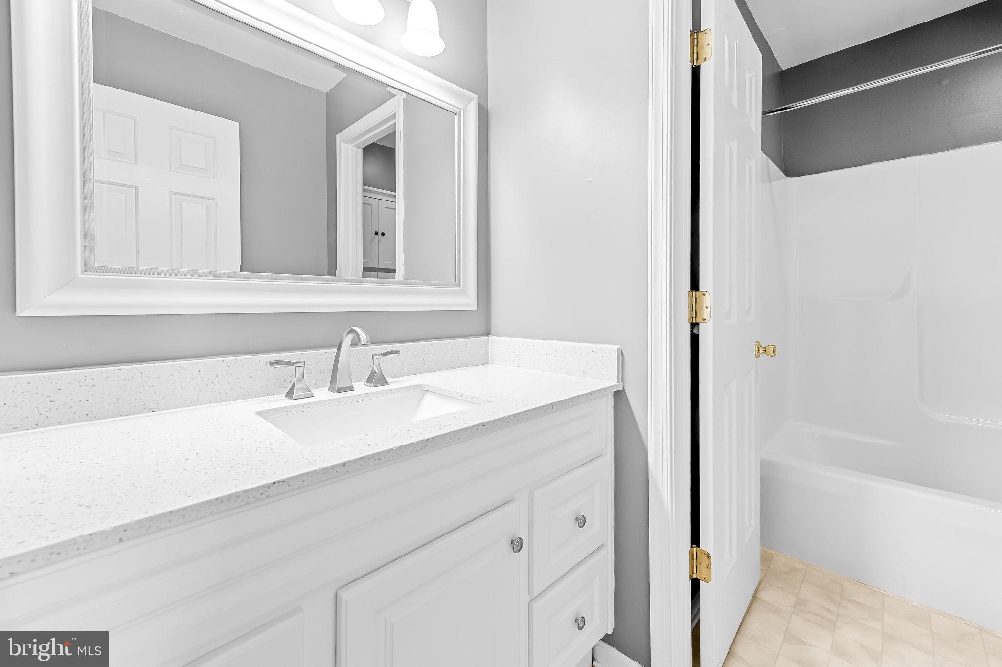 AMYCLAE ESTATES - Residential Lease