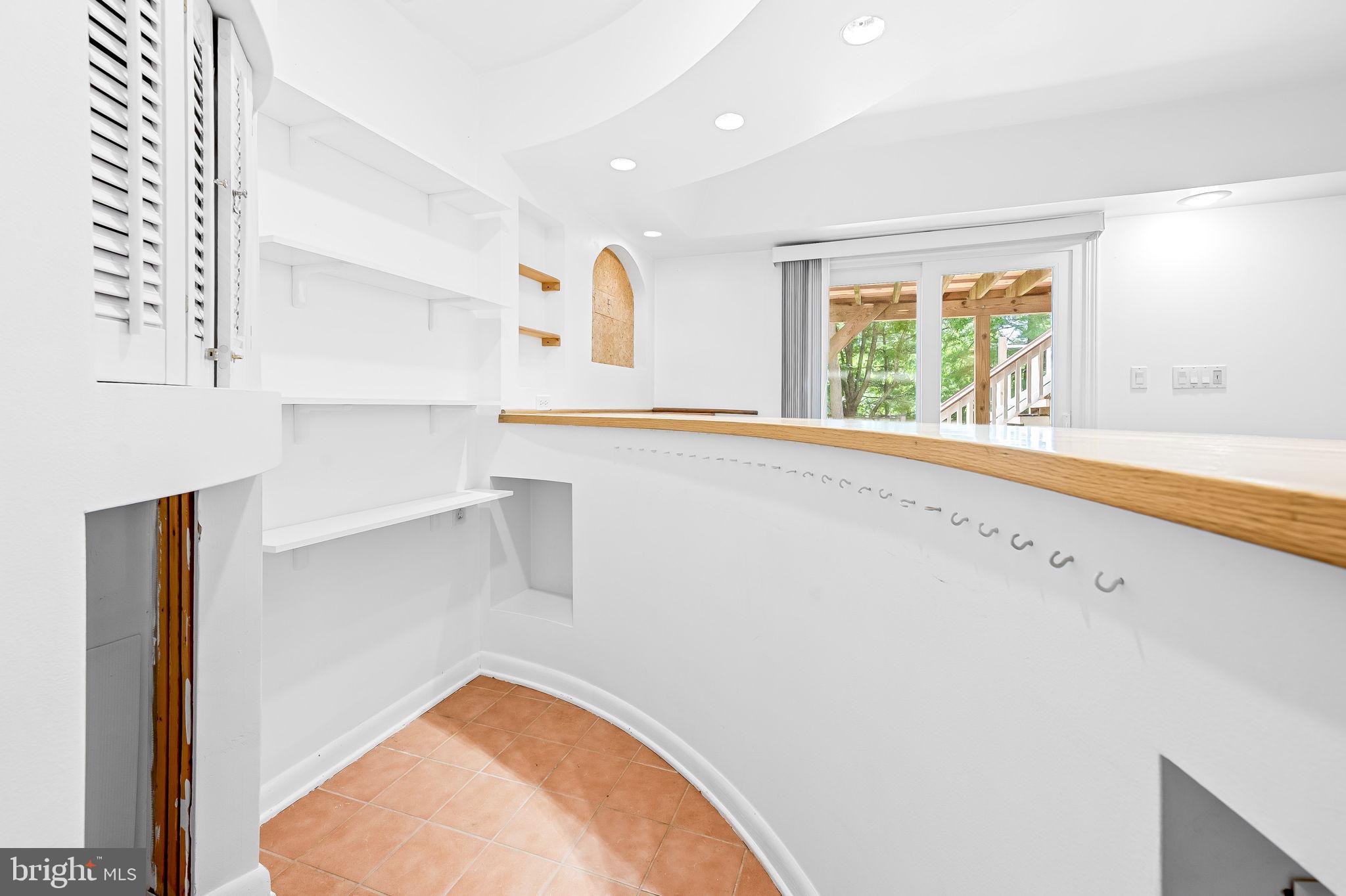 AMYCLAE ESTATES - Residential Lease