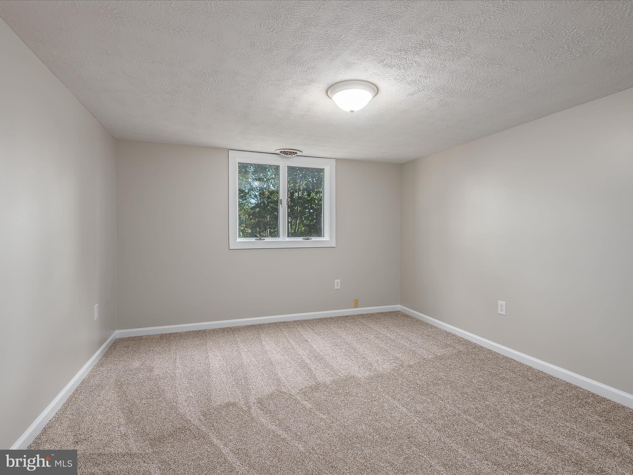 MEADOWS OF ARDEN - Residential