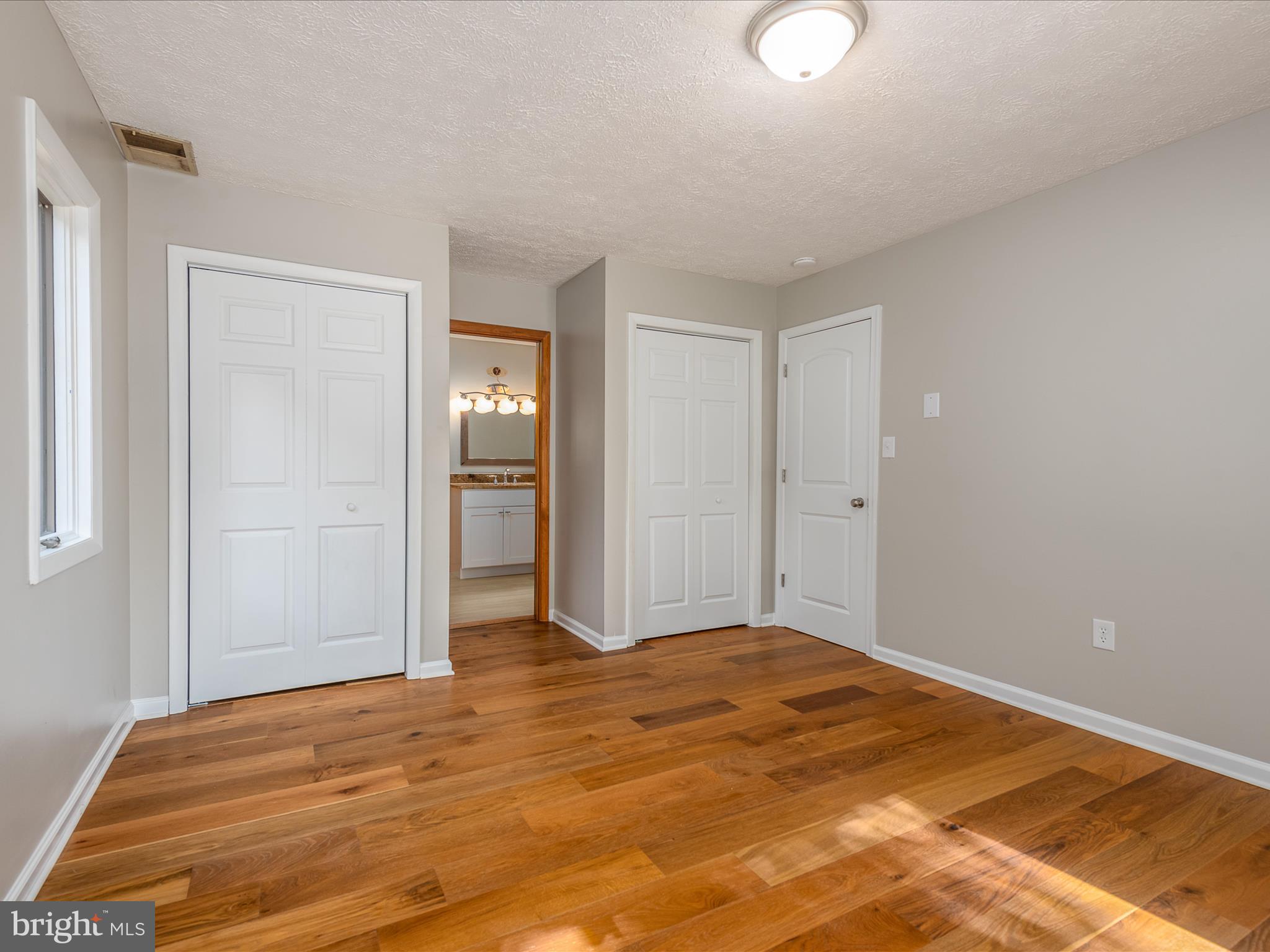 MEADOWS OF ARDEN - Residential