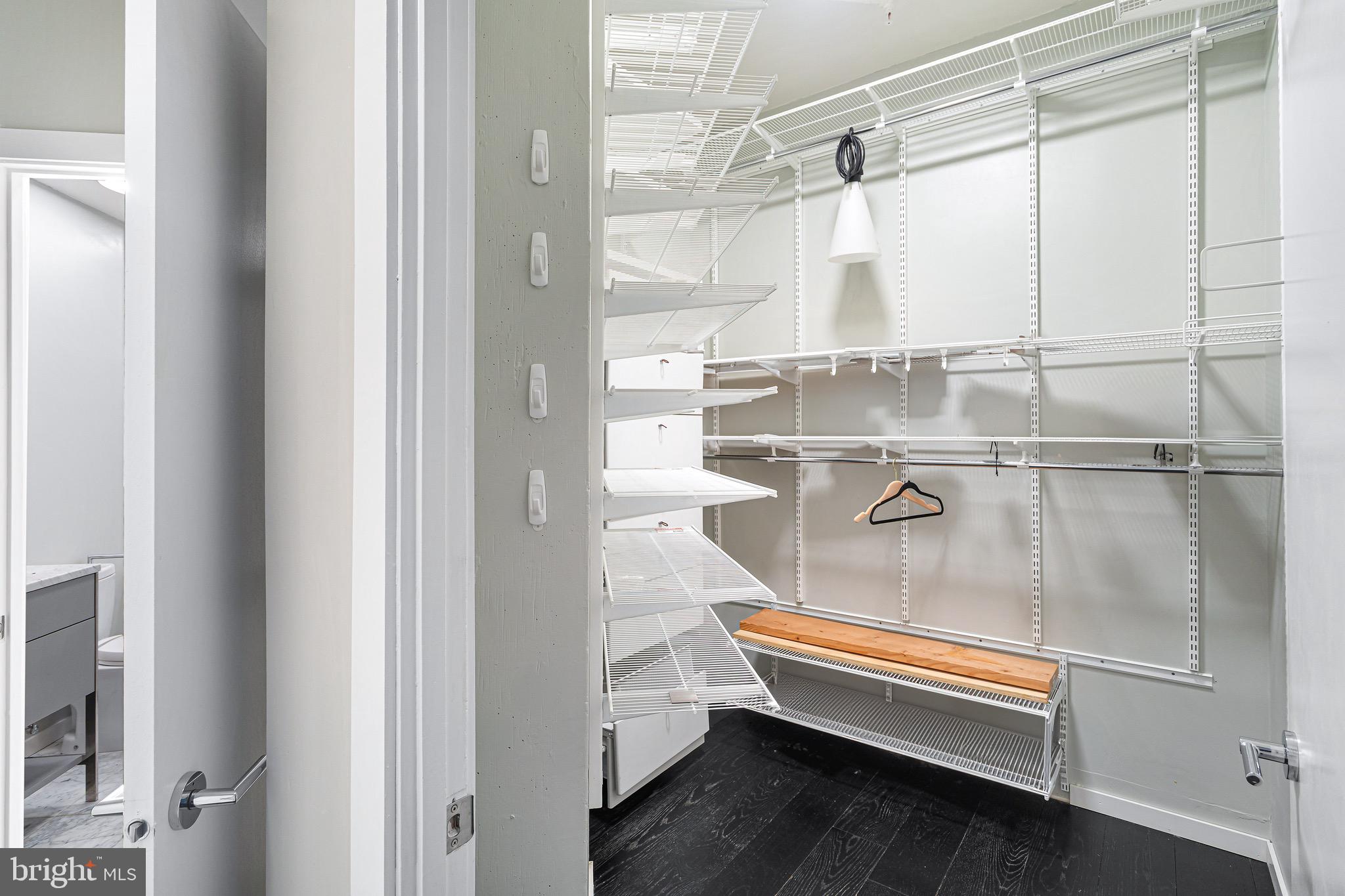 STATION SQUARE - Residential Lease