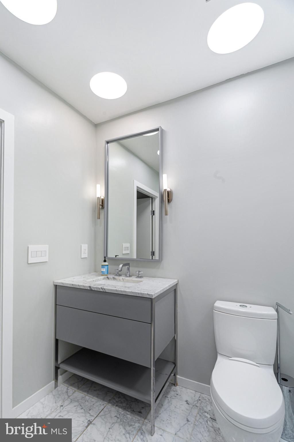 STATION SQUARE - Residential Lease