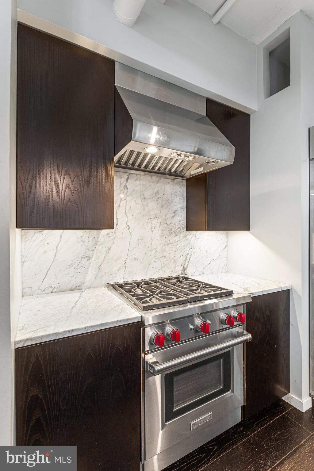 STATION SQUARE - Residential Lease