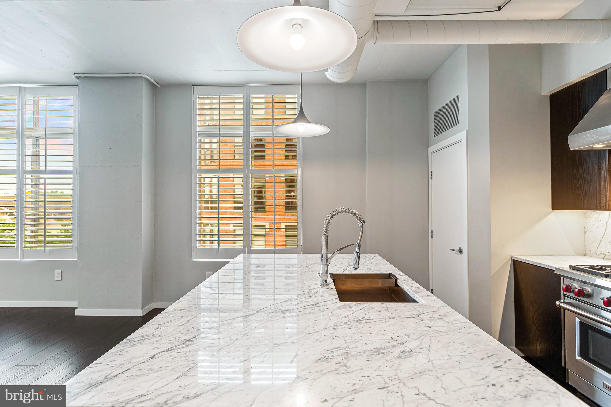 STATION SQUARE - Residential Lease