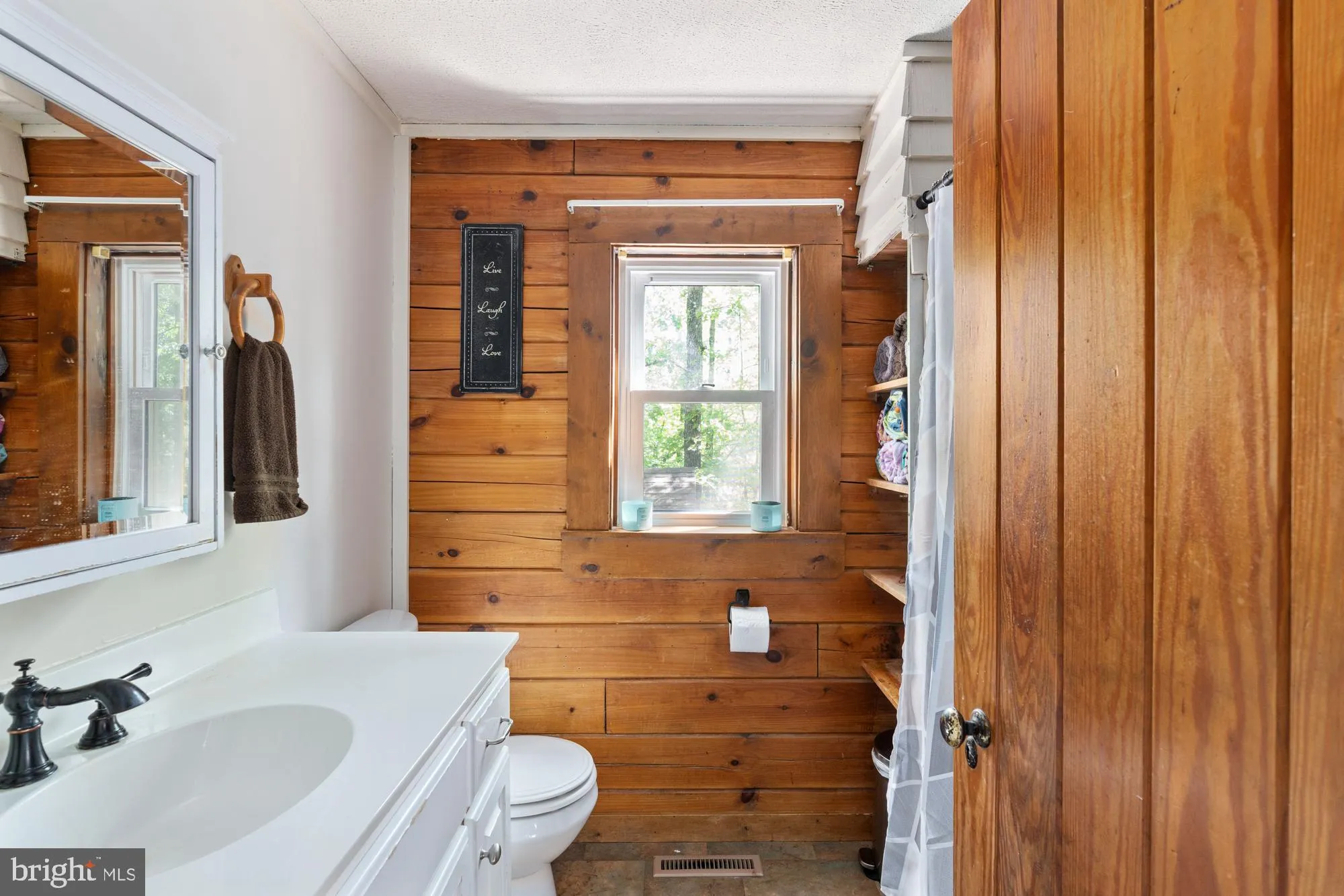 Ruther Glen, Virginia 22546, United States, 3 Bedrooms Bedrooms, ,2 BathroomsBathrooms,Residential,Contingent,126754