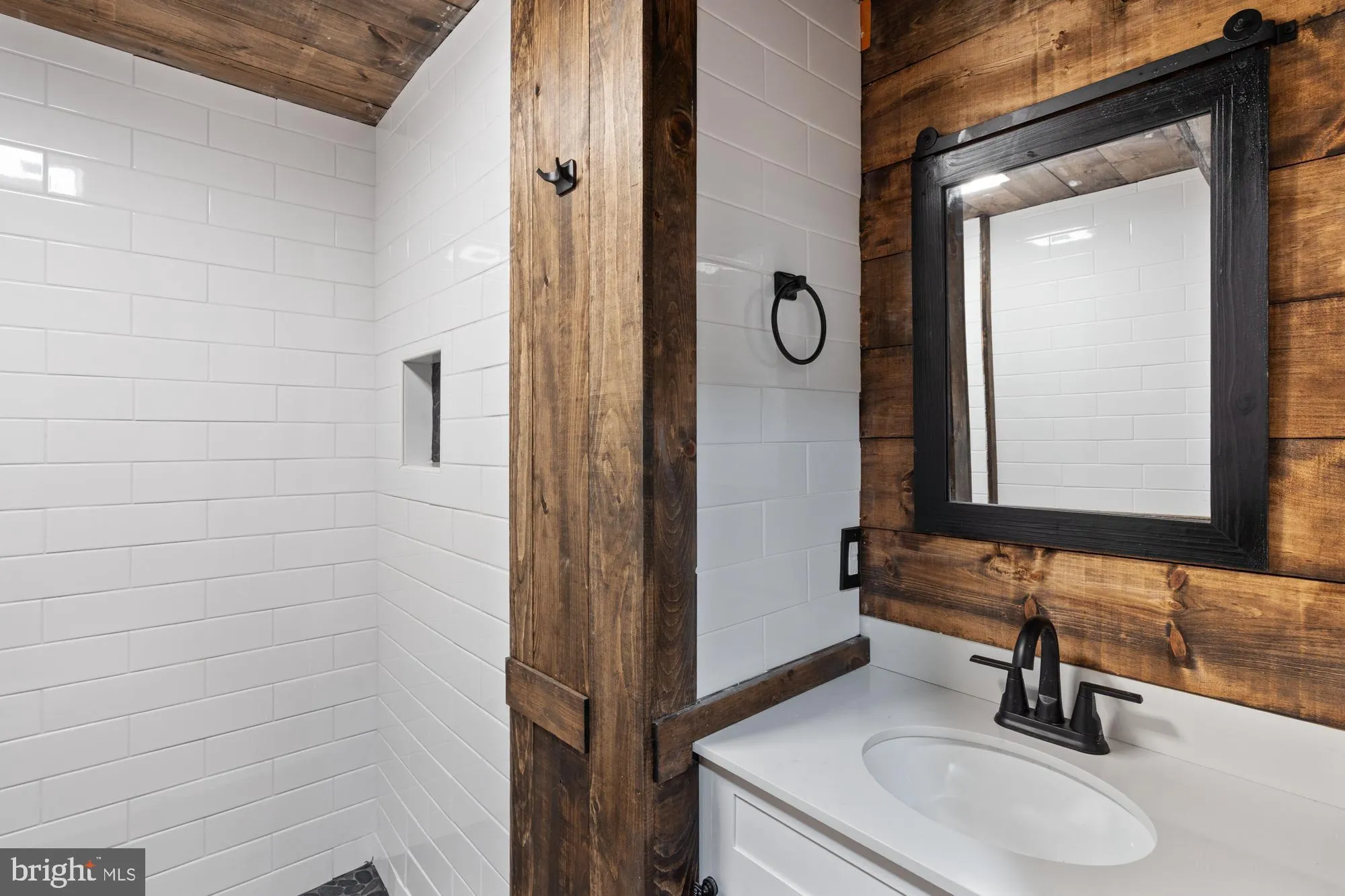 Ruther Glen, Virginia 22546, United States, 3 Bedrooms Bedrooms, ,2 BathroomsBathrooms,Residential,Contingent,126754