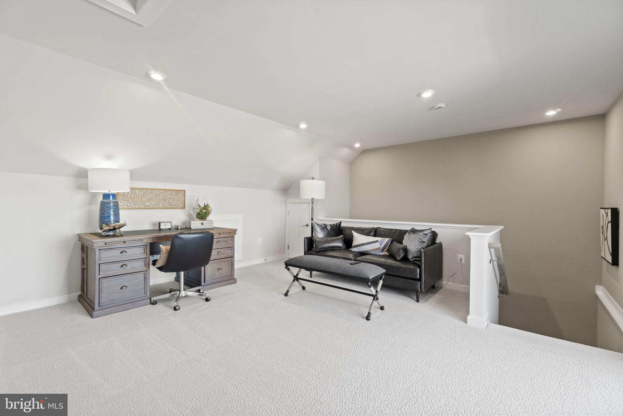 ARCOLA TOWN CENTER - Residential